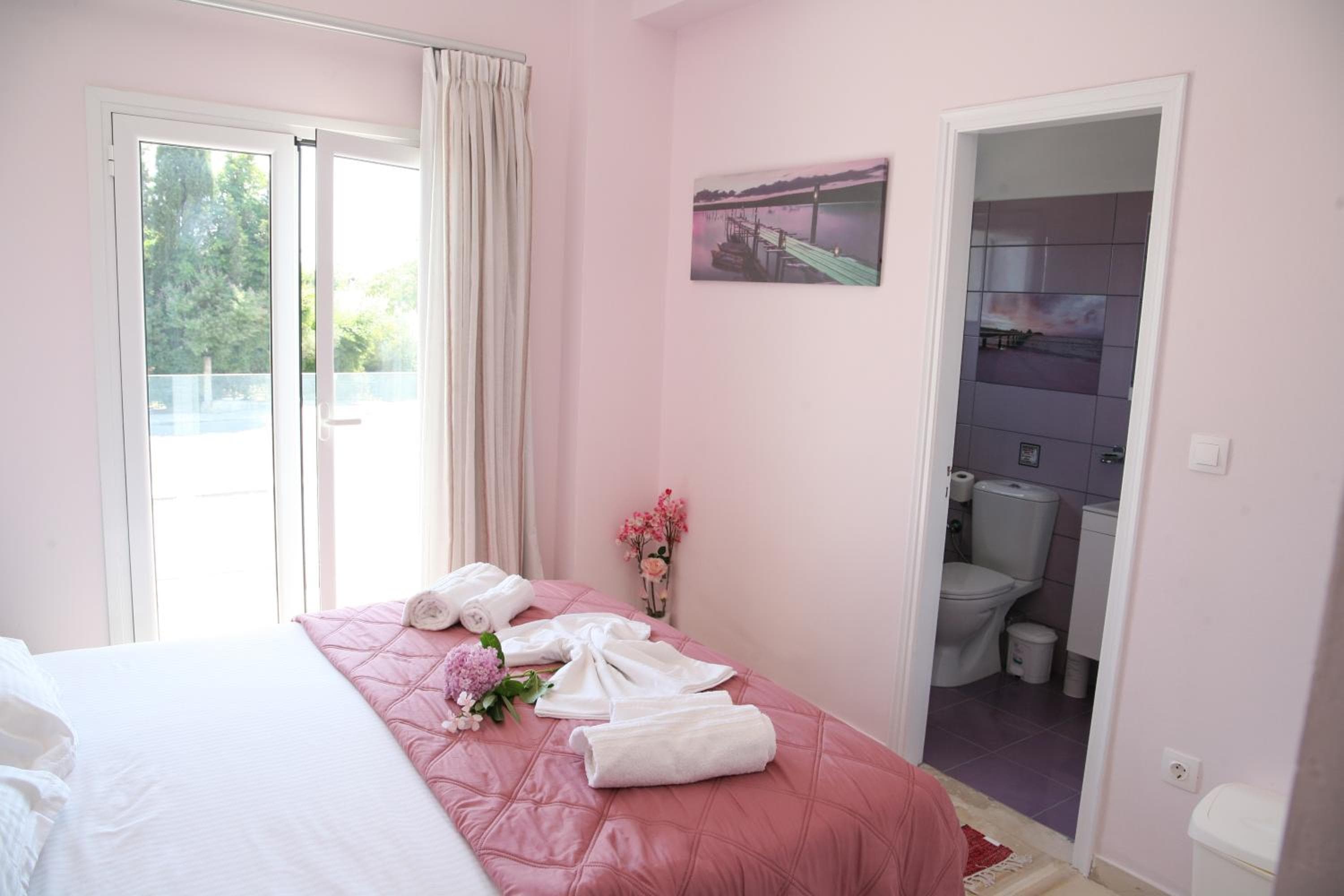 Terpsichore Boutique Appartments, Dassia, photo 5