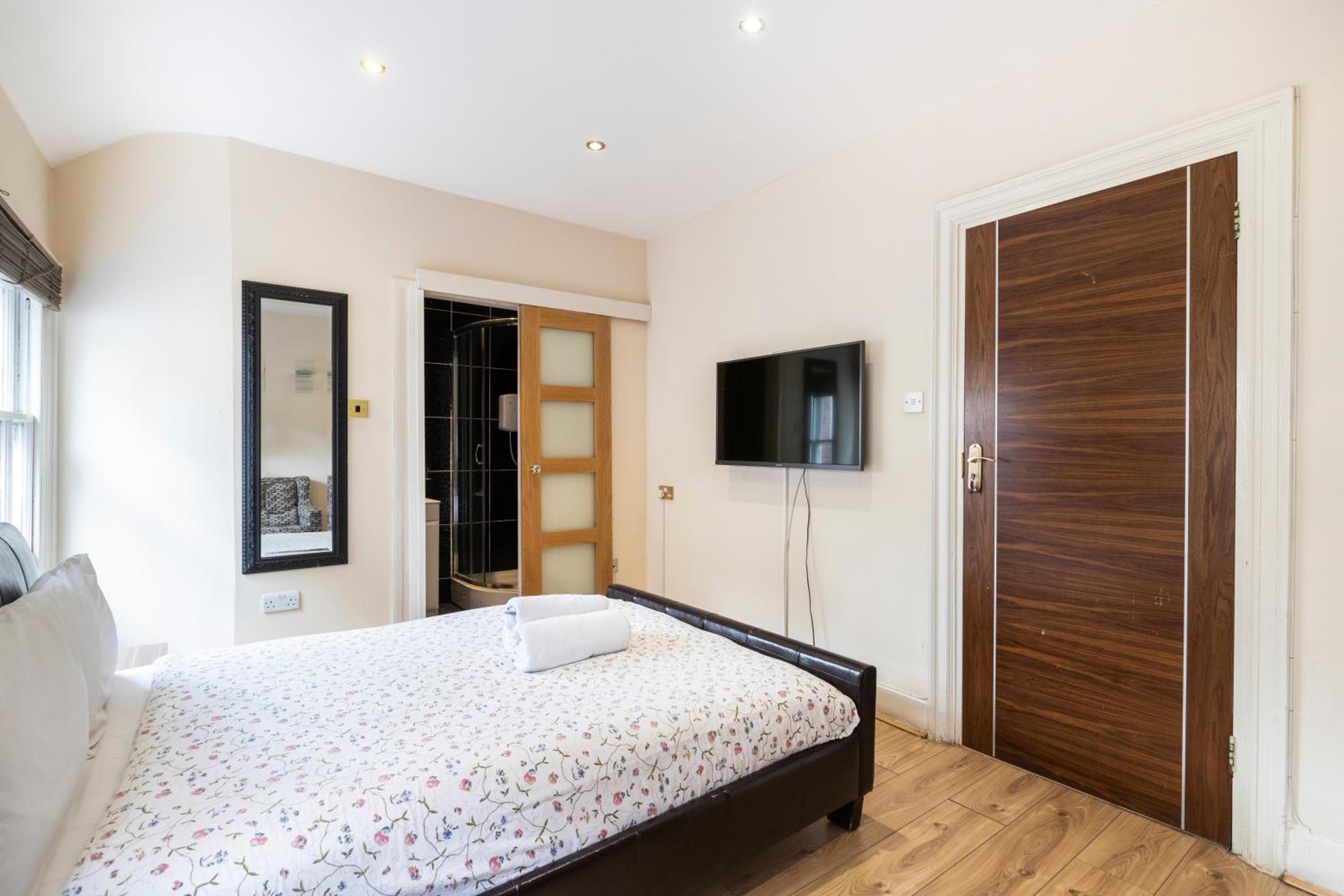 Marble Arch Mews Apart'hotel, London