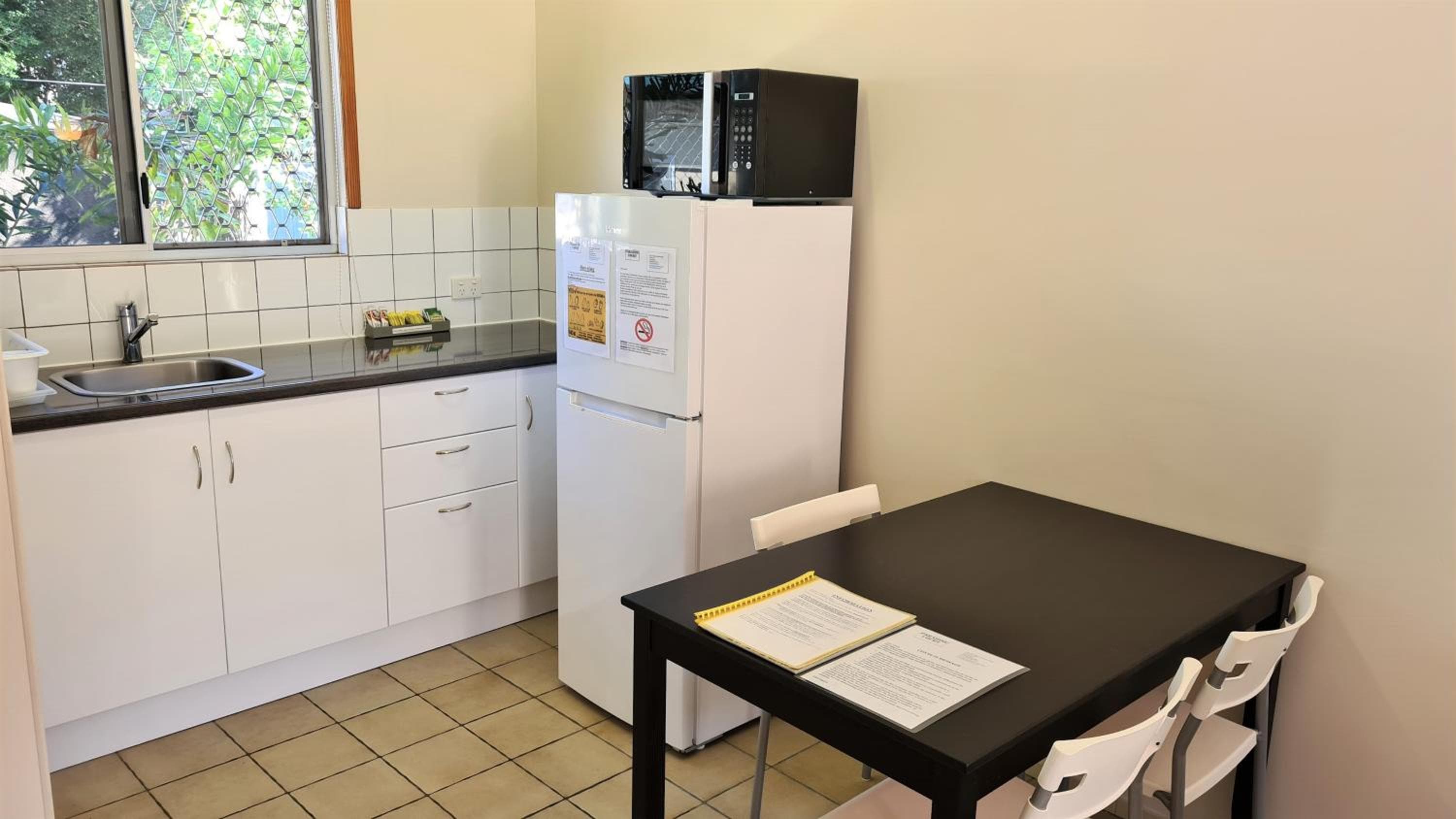 Paradise Court Holiday Units, Airlie Beach, photo 5