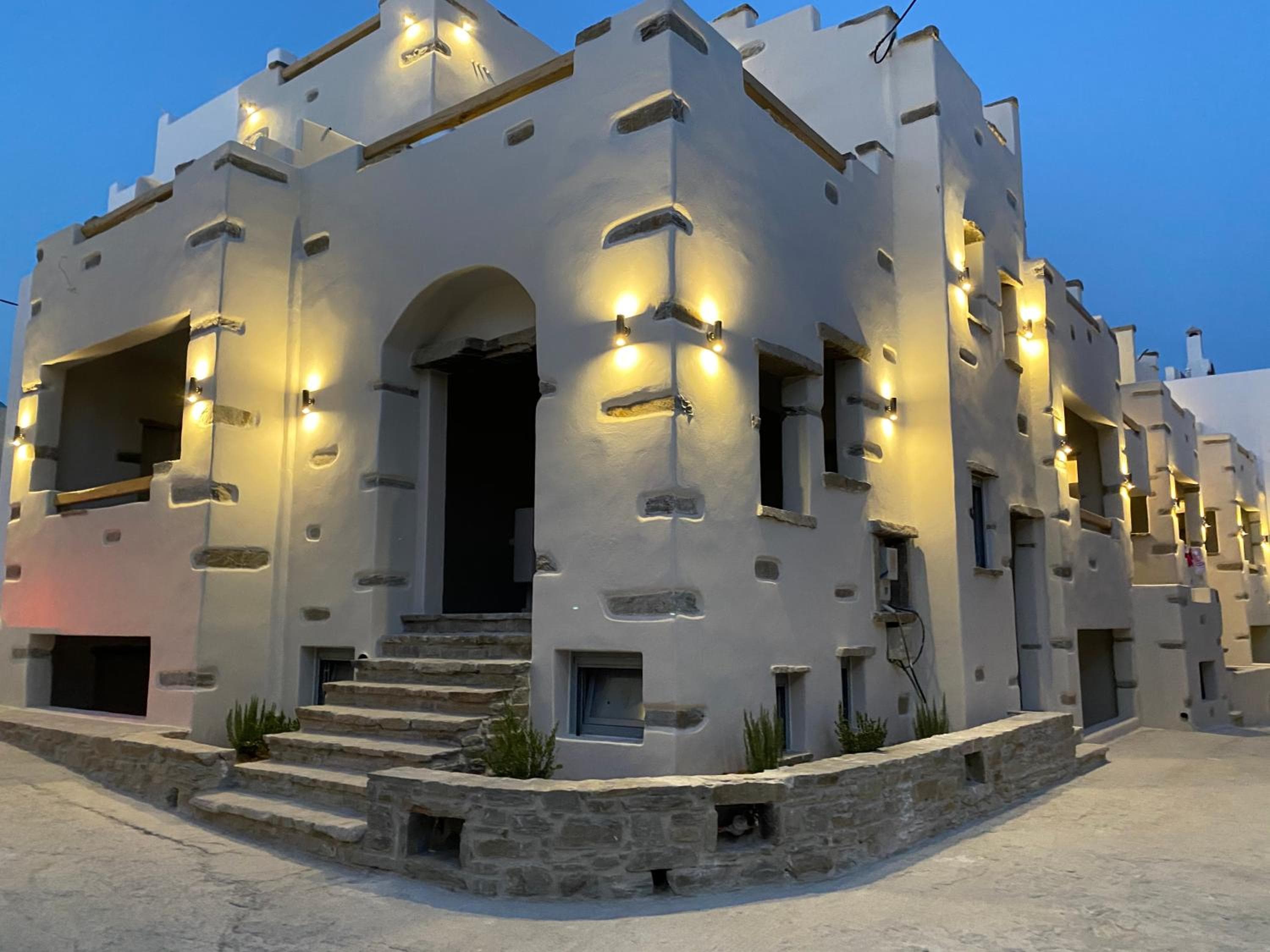Ampelos Casart, Naxos Chora