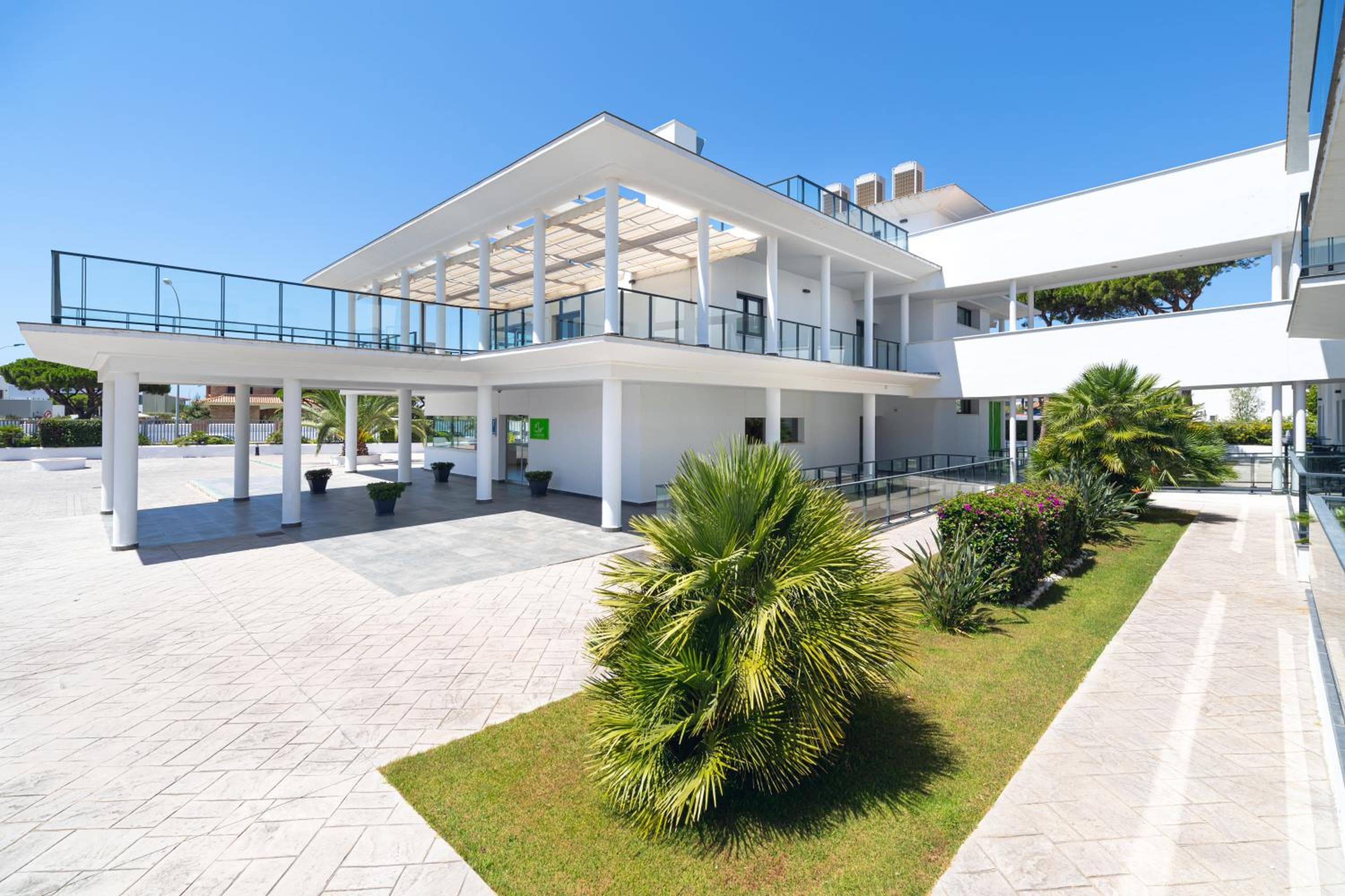 Complejo Al Sur - by Grupo Tribu, Chiclana de la Frontera