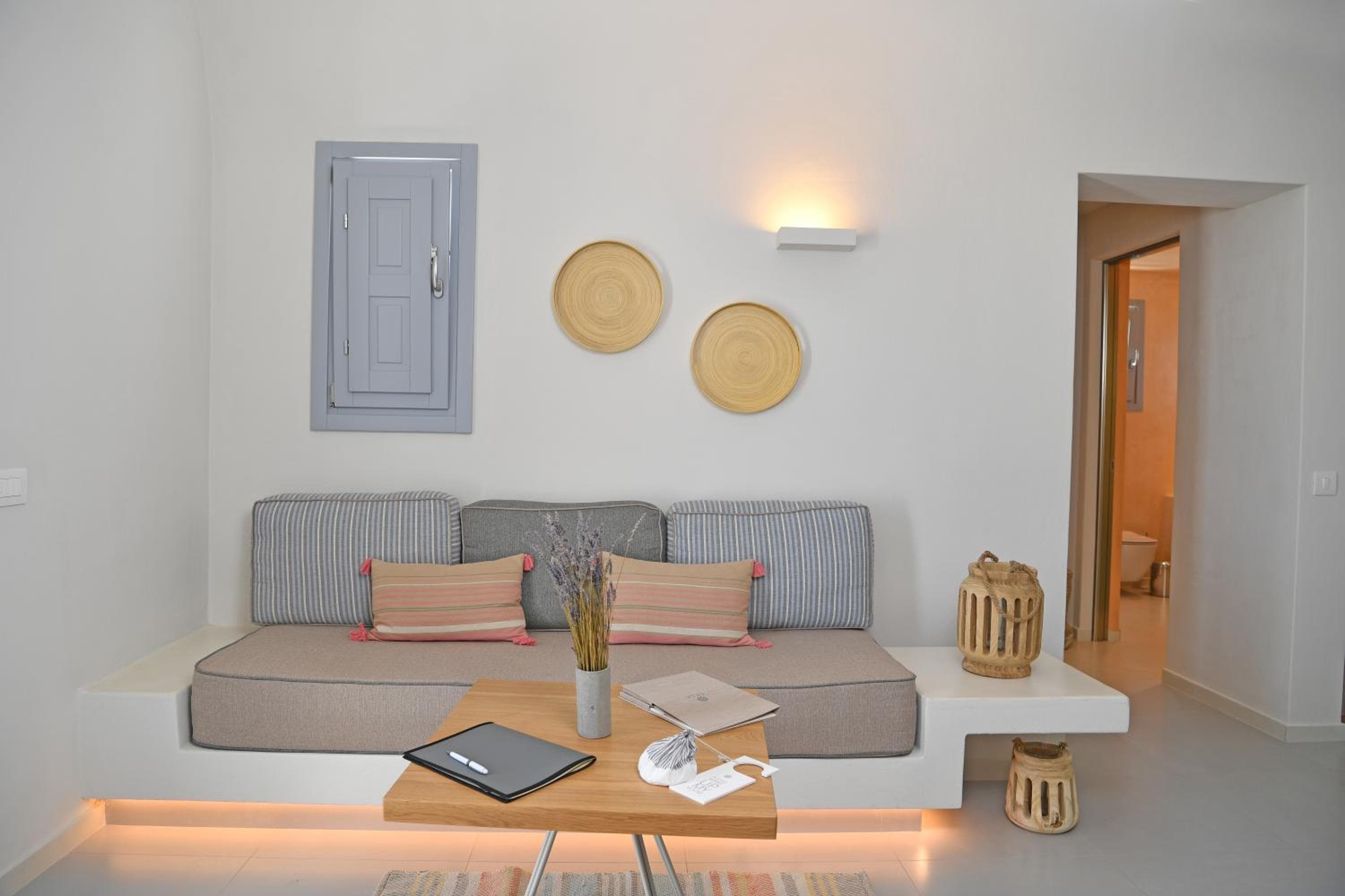 Nova Luxury Suites, Pirgos, photo 4