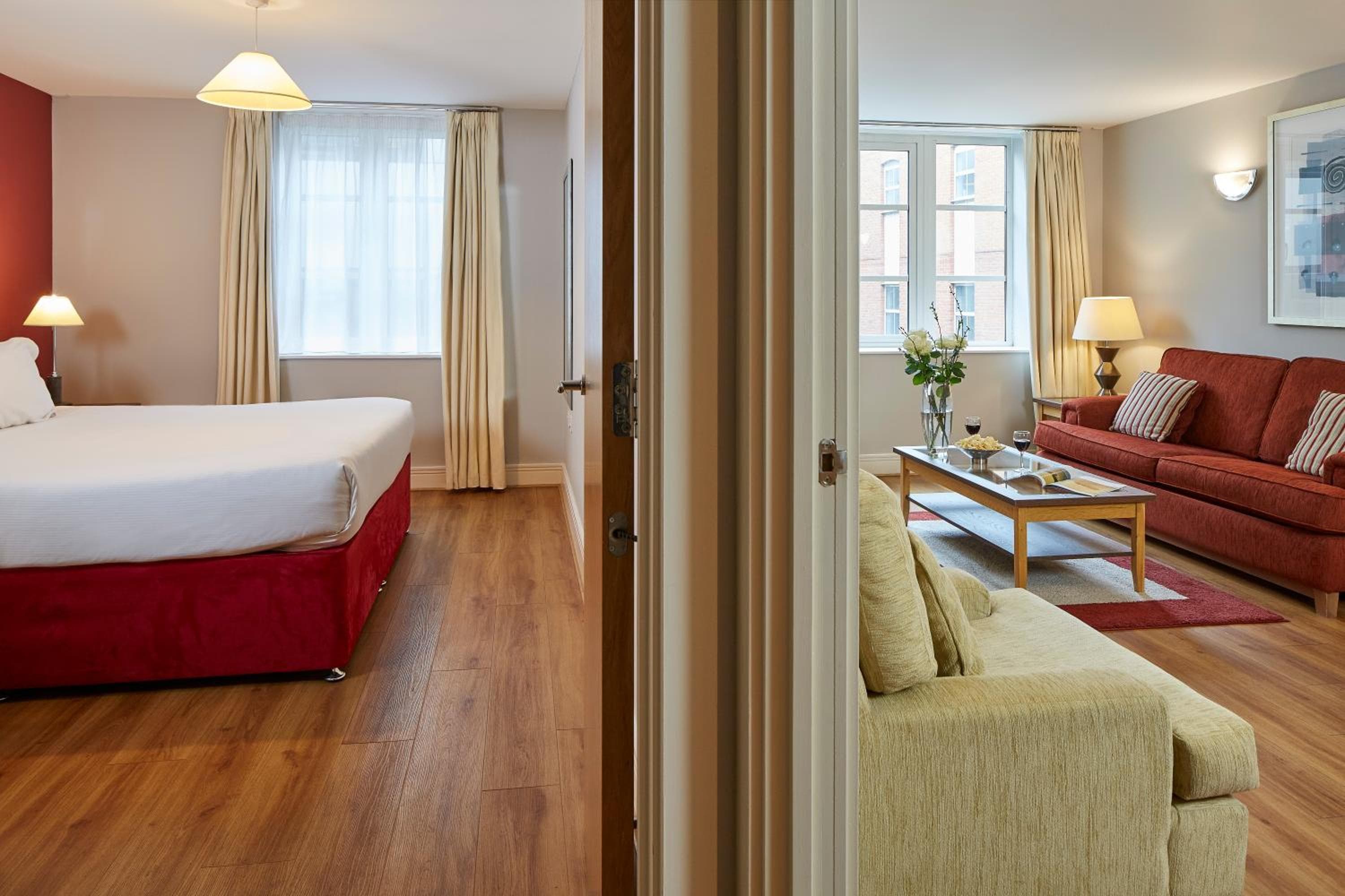 Marlin Apartments London City - Queen Street, London, photo 2