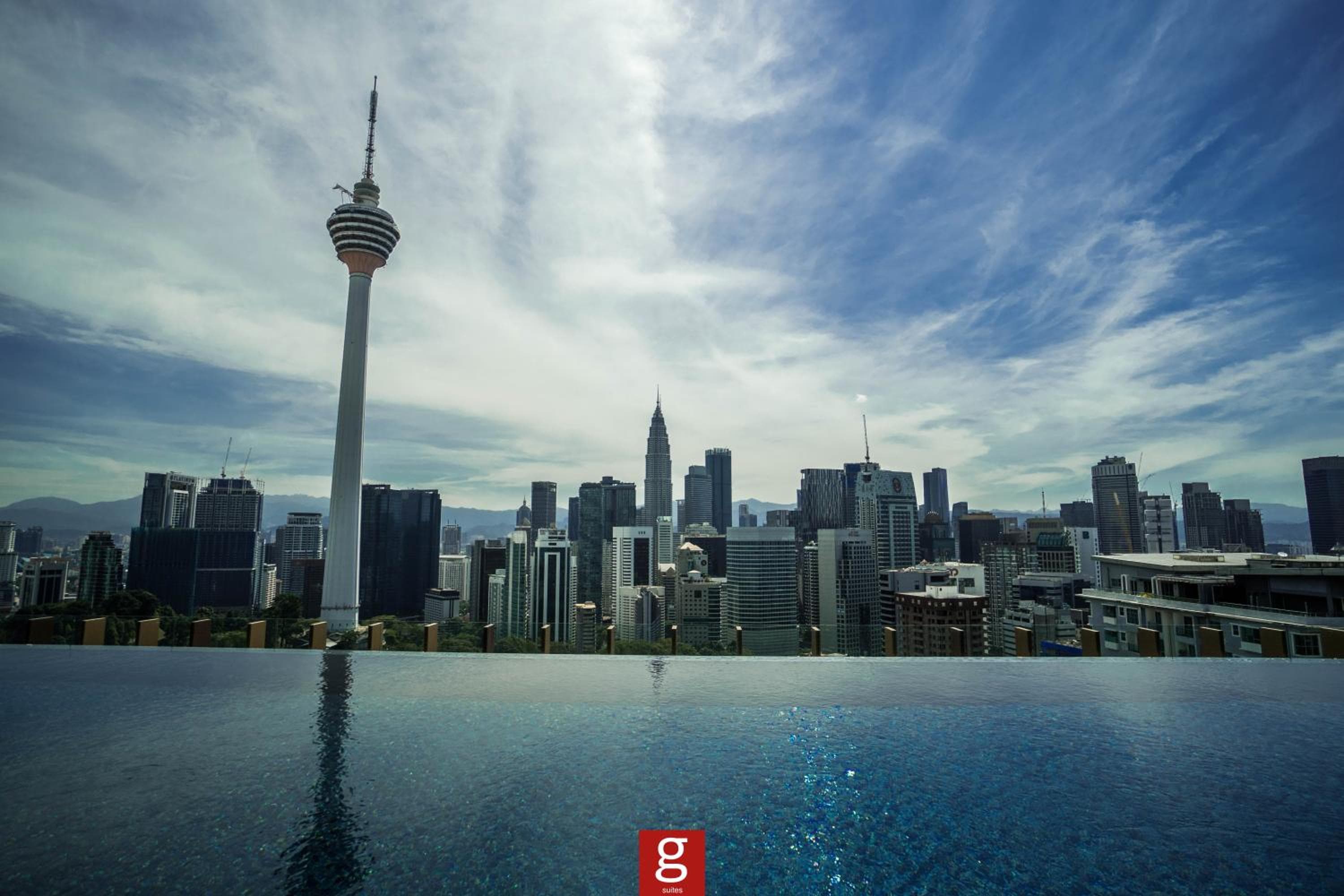 Ceylonz Suites KLCC Rooftop Infinity Pool KL Tower View, Kuala Lumpur