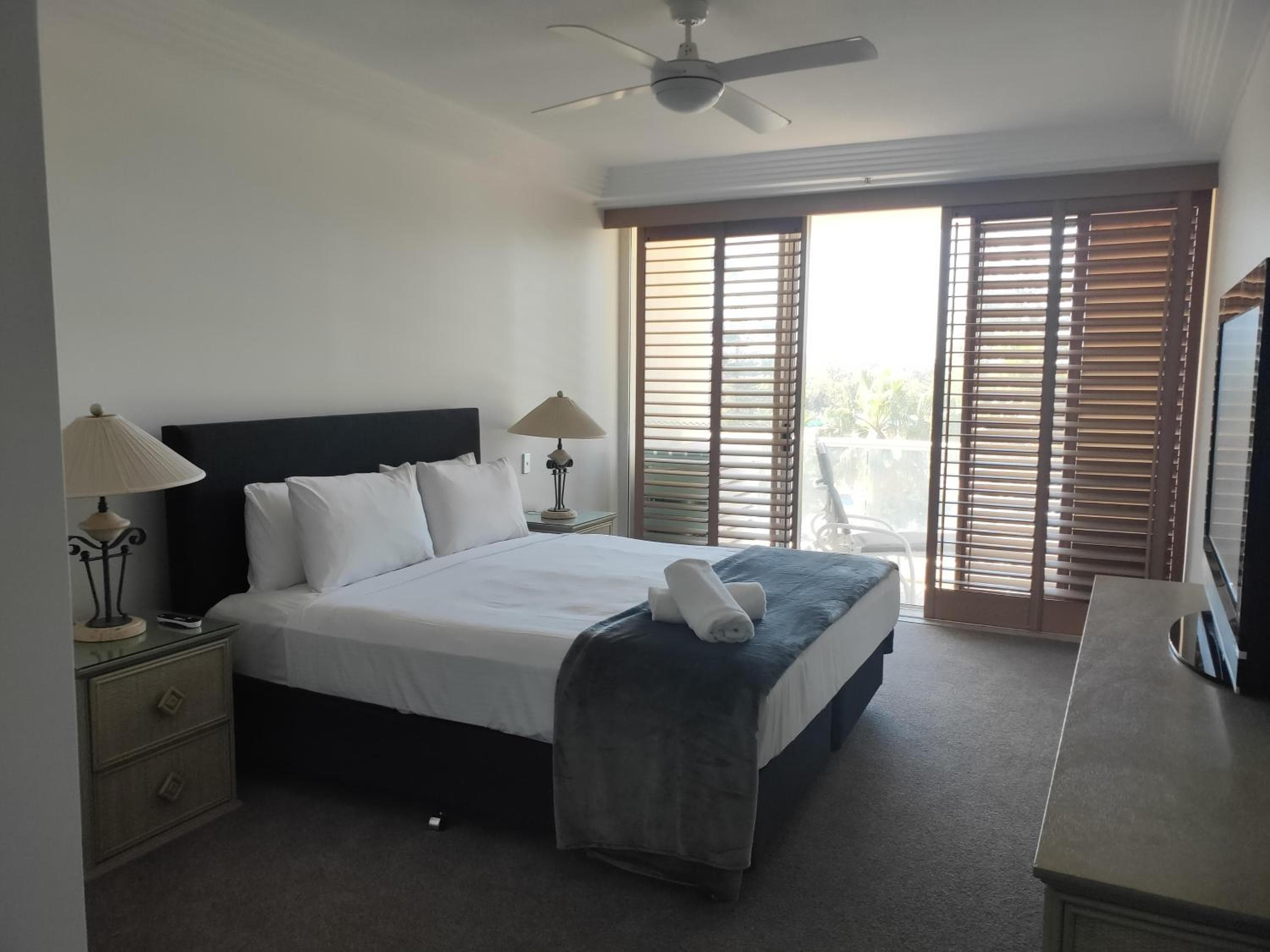 Carmel by the Sea, Gold Coast, photo 2