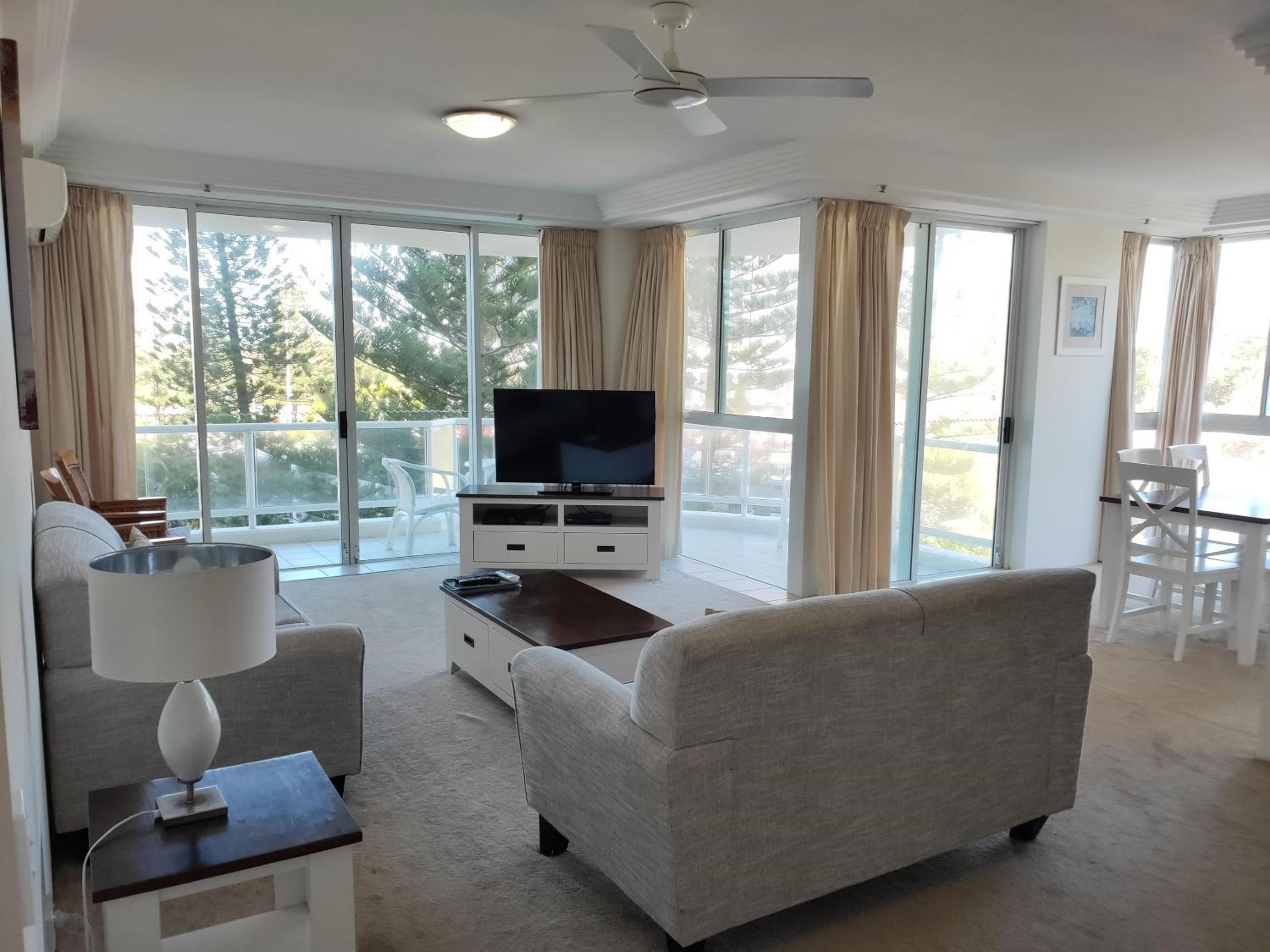 Carmel by the Sea, Gold Coast, photo 3