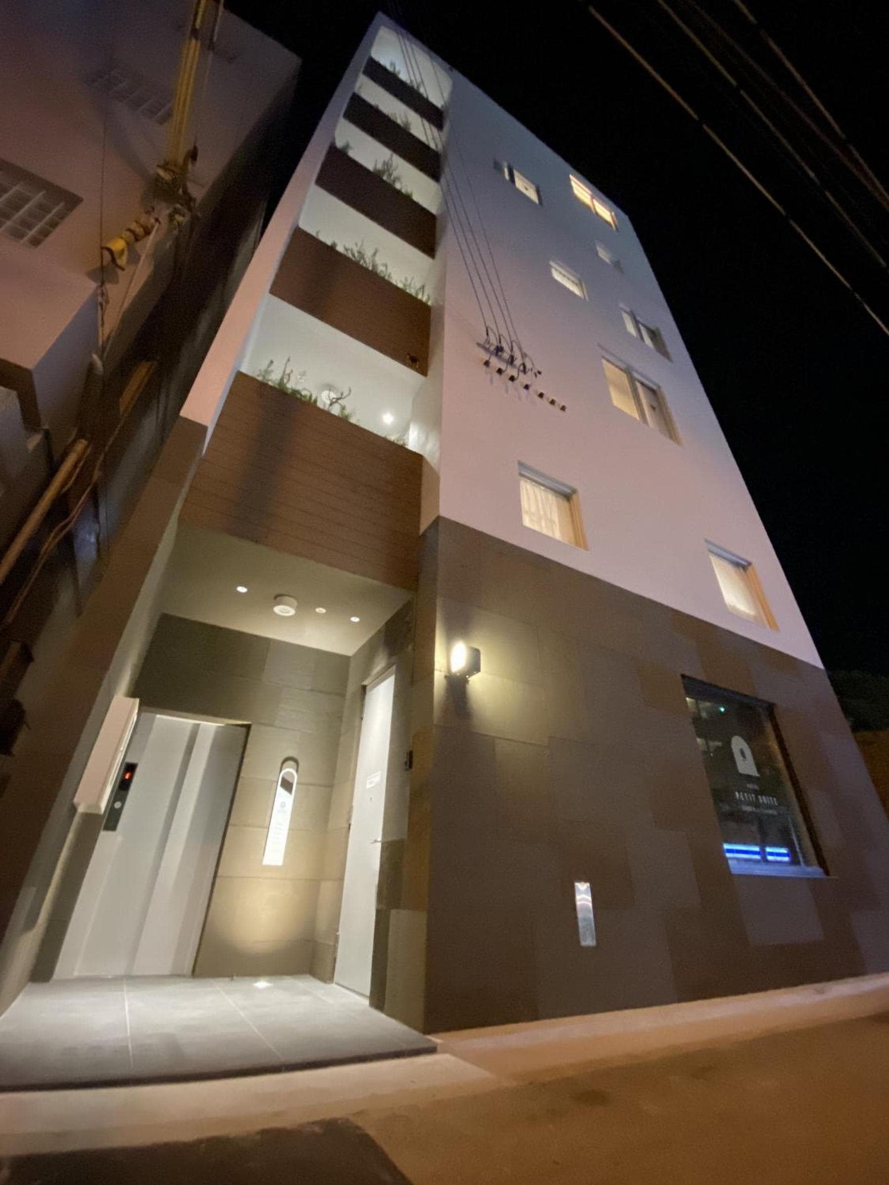HOTEL PETIT SUITE SOGENJI ISHIMON, Naha