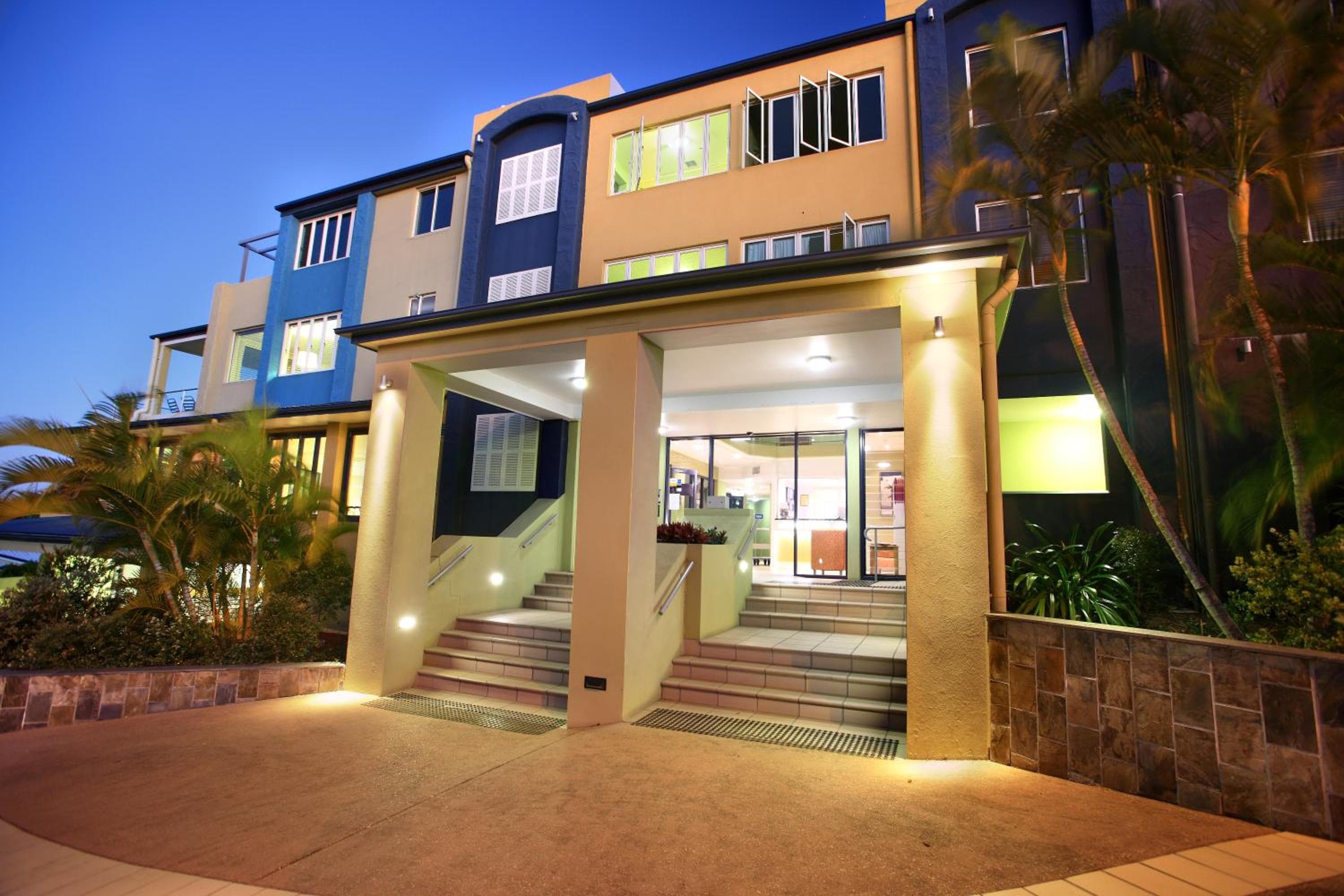 Caloundra Central Apartment Hotel Official, Caloundra