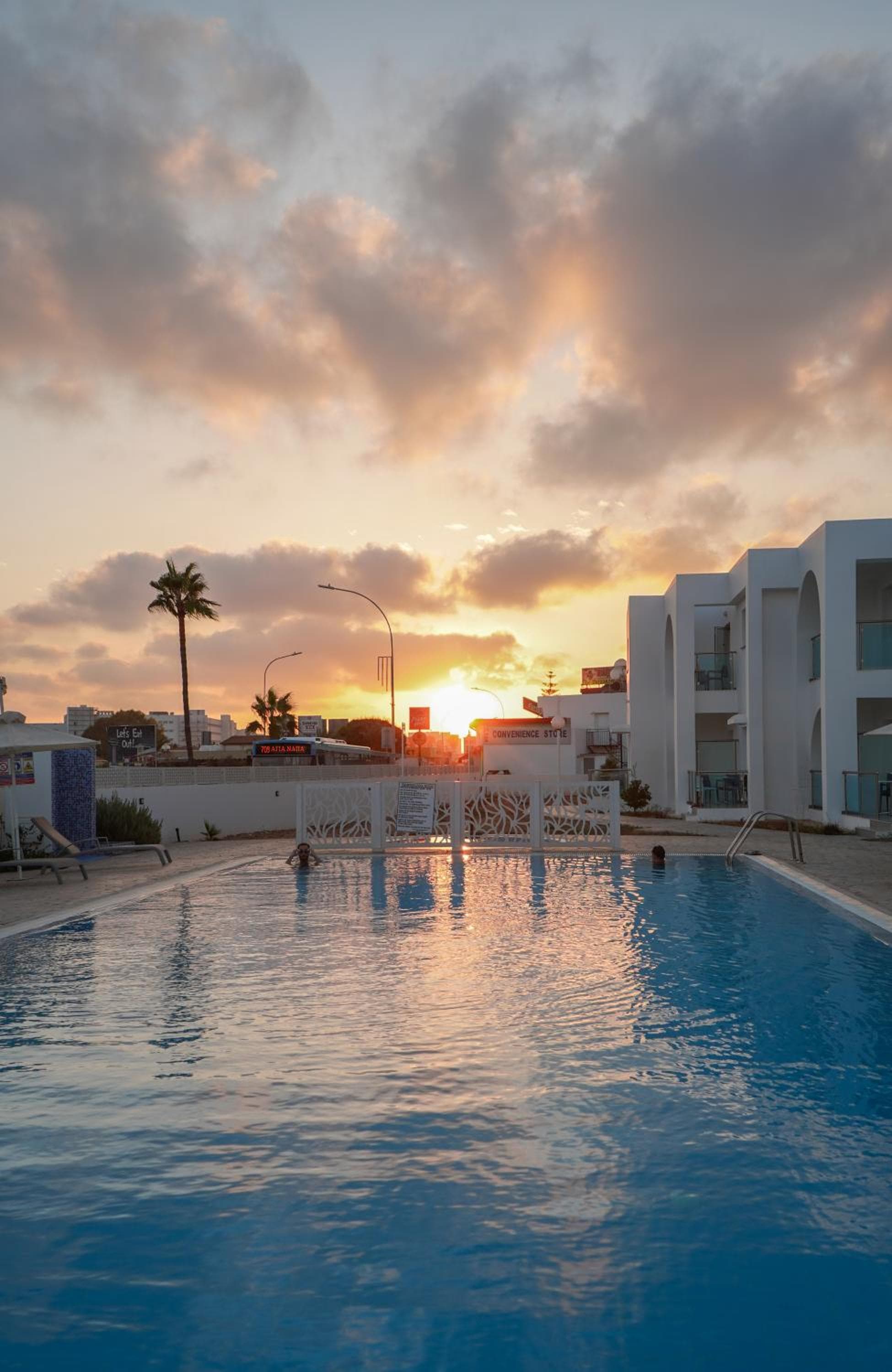 Kaos Hotel Apartments, Ayia Napa, photo 6
