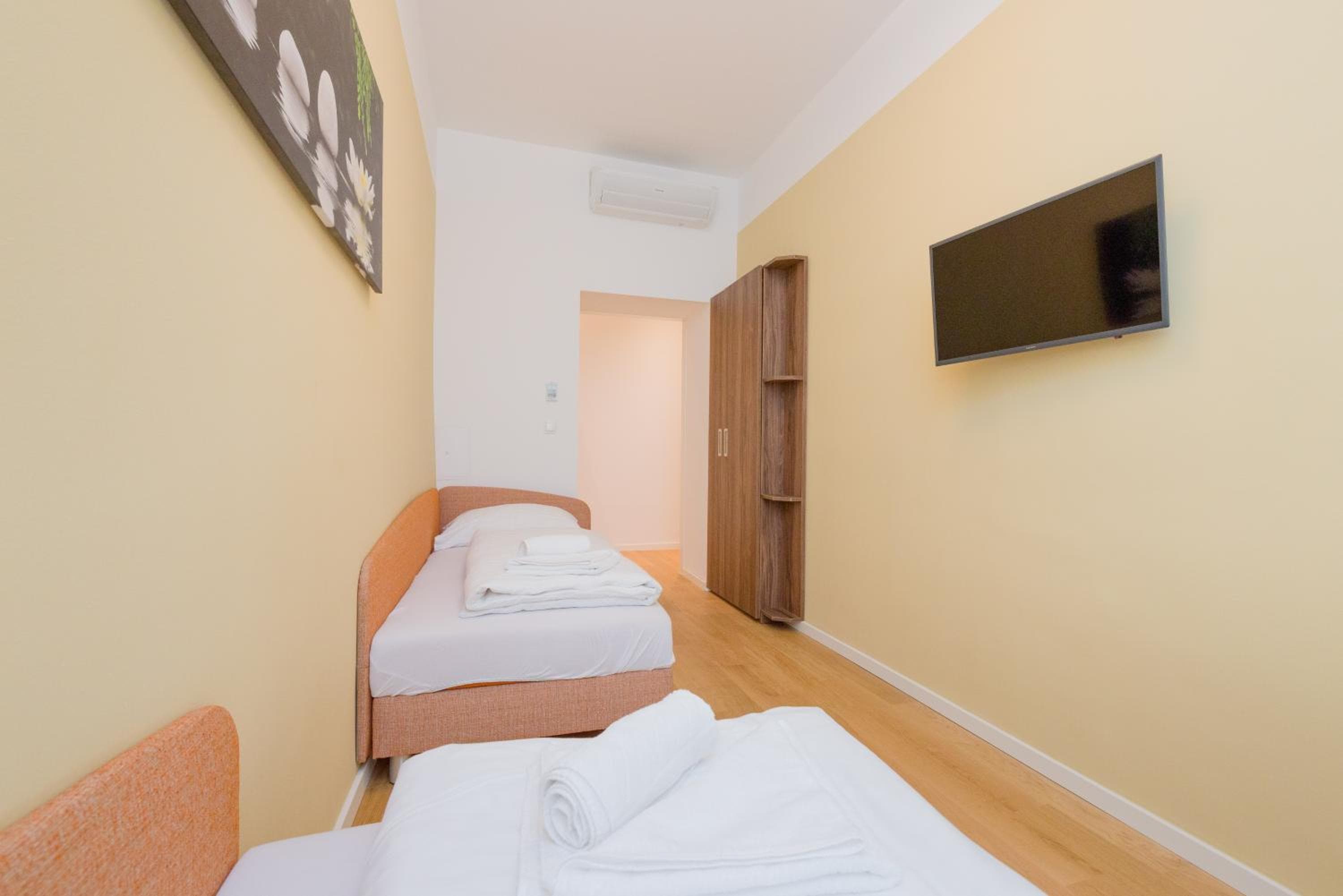 Vienna Stay Apartments or Rooms 1050, Vienna