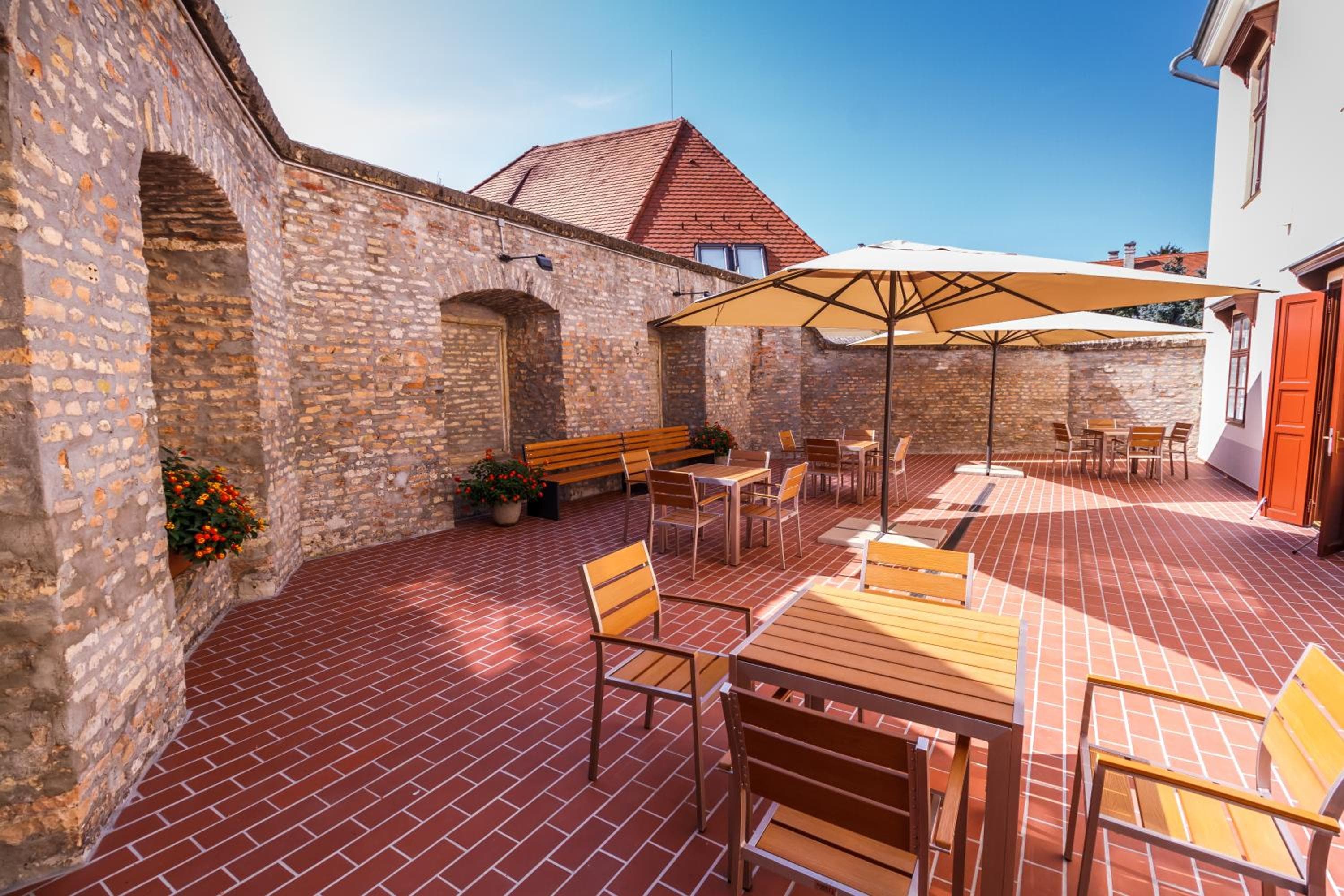 Domus Peregrini Apartmanok, Győr, photo 2