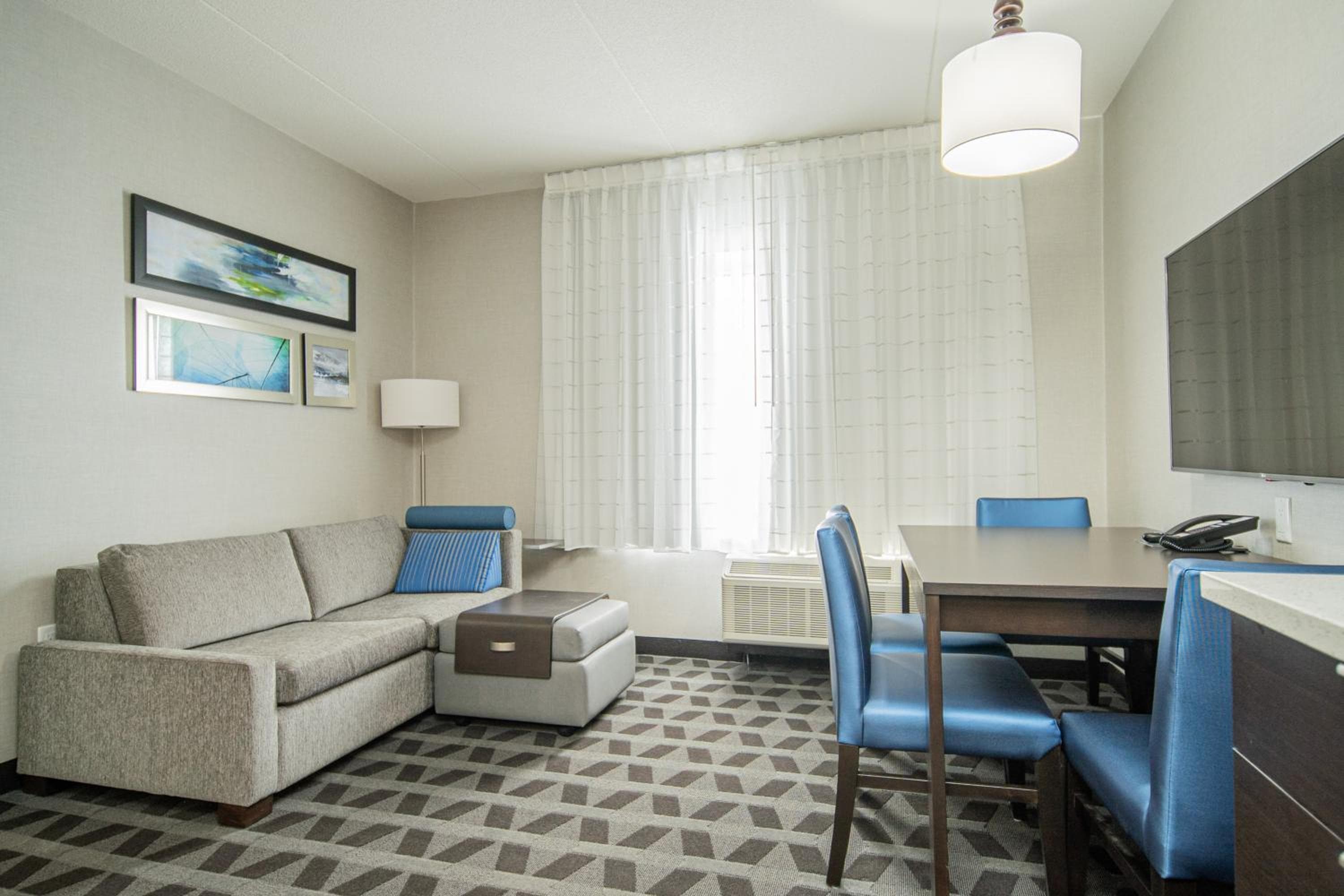 TownePlace Suites by Marriott Brantford and Conference Centre, Brantford, photo 3