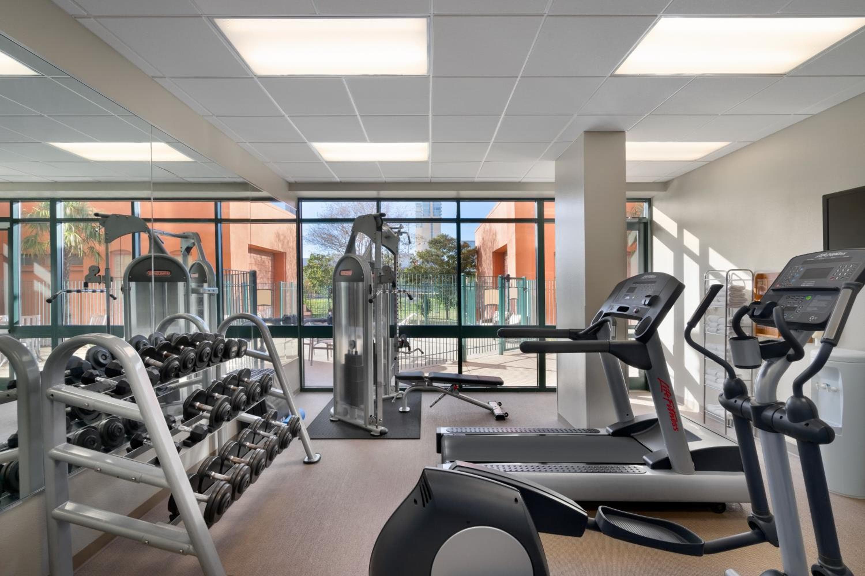 Staybridge Suites San Antonio Downtown Convention Center by IHG, San Antonio, photo 3