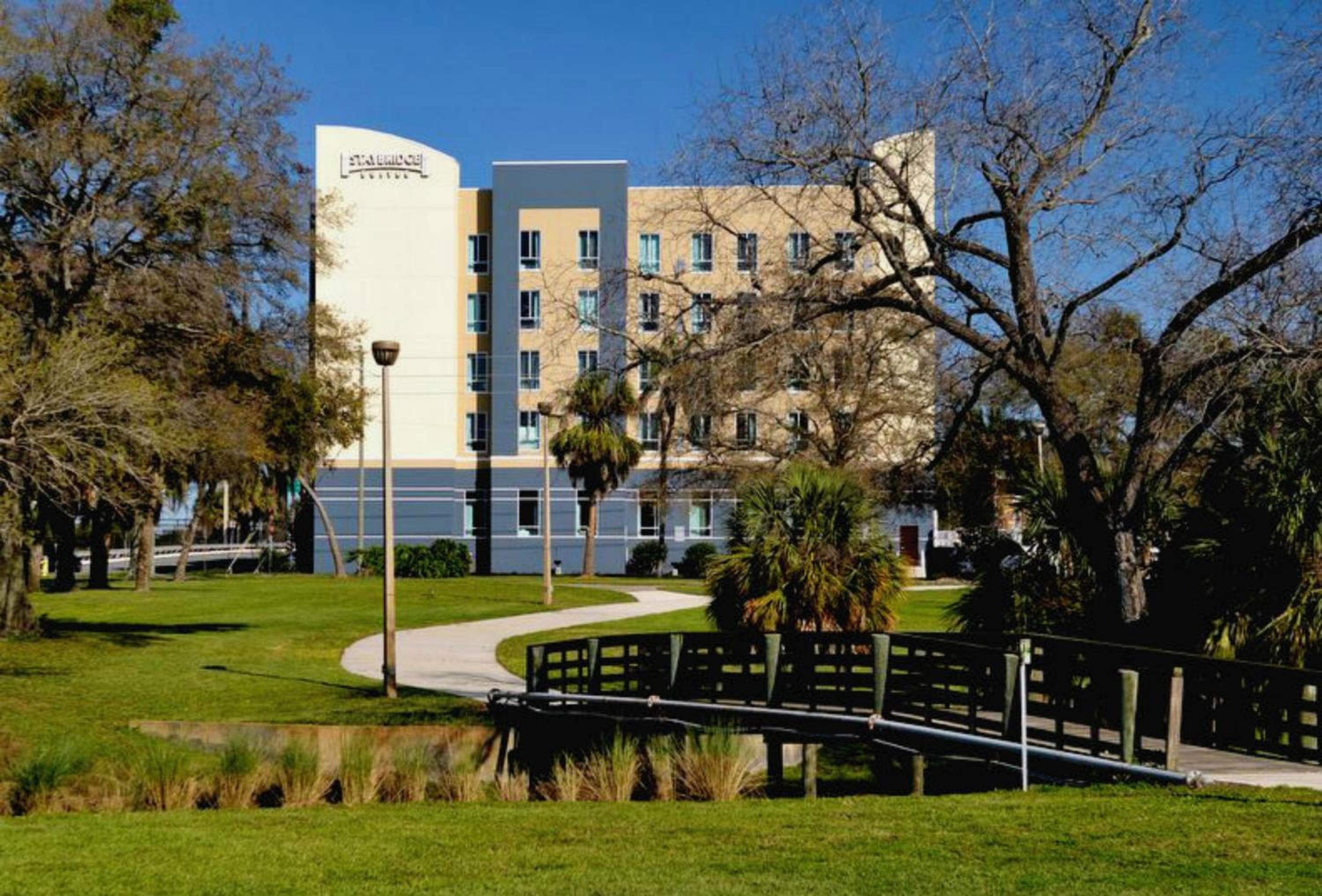 Staybridge Suites St. Petersburg FL by IHG, Saint Petersburg