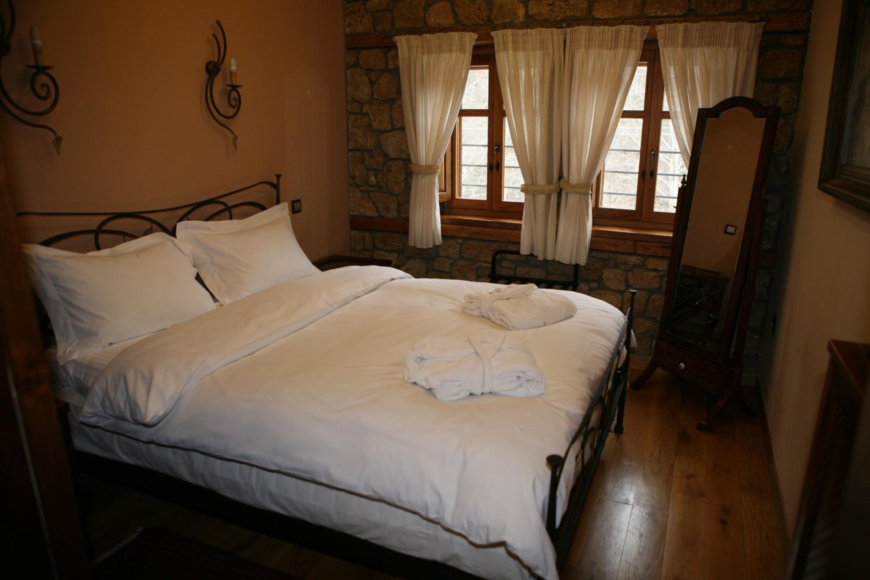 Roes Suites, Kato Loutraki, photo 3
