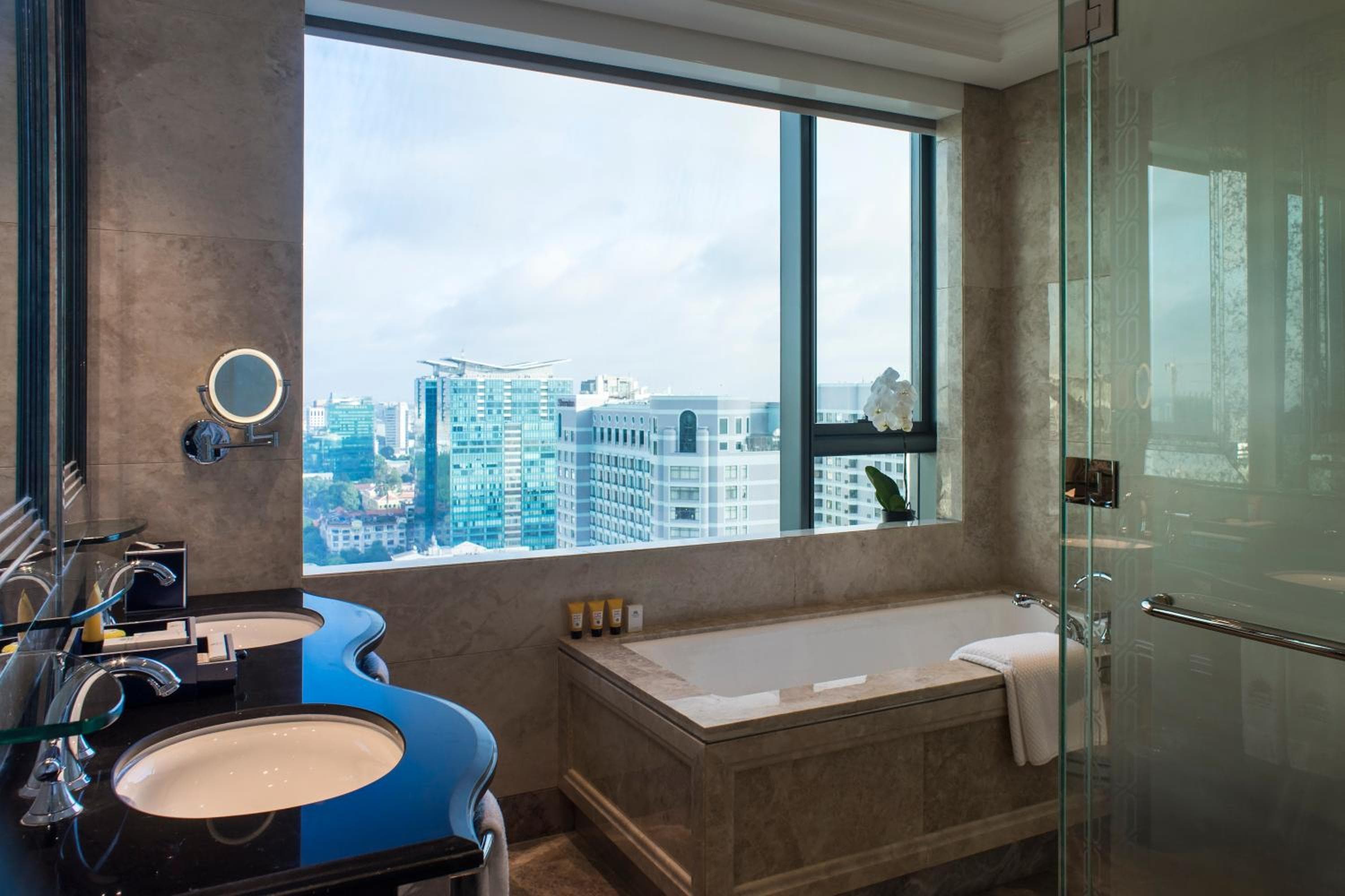 The Reverie Saigon Residential Suites, photo 5