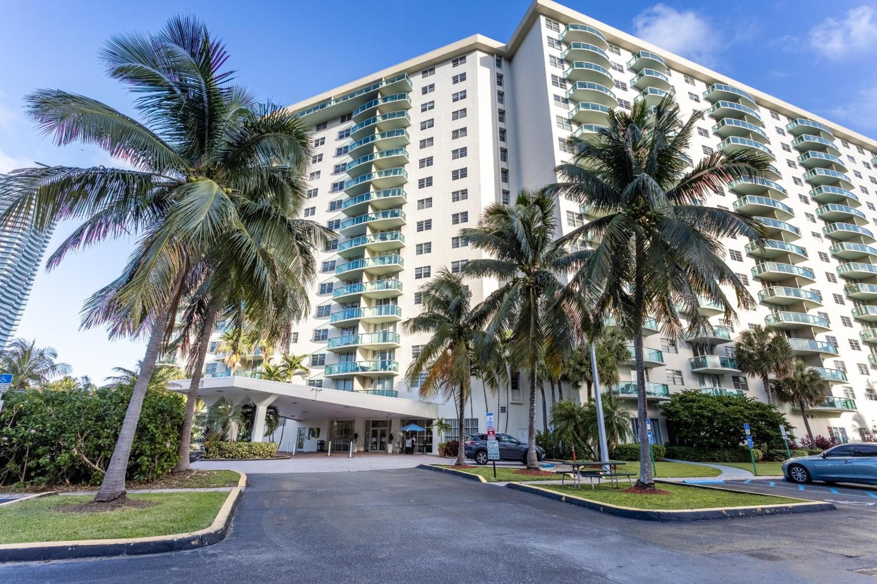 Sunny Isles Ocean Reserve Condo Apartments, Sunny Isles Beach