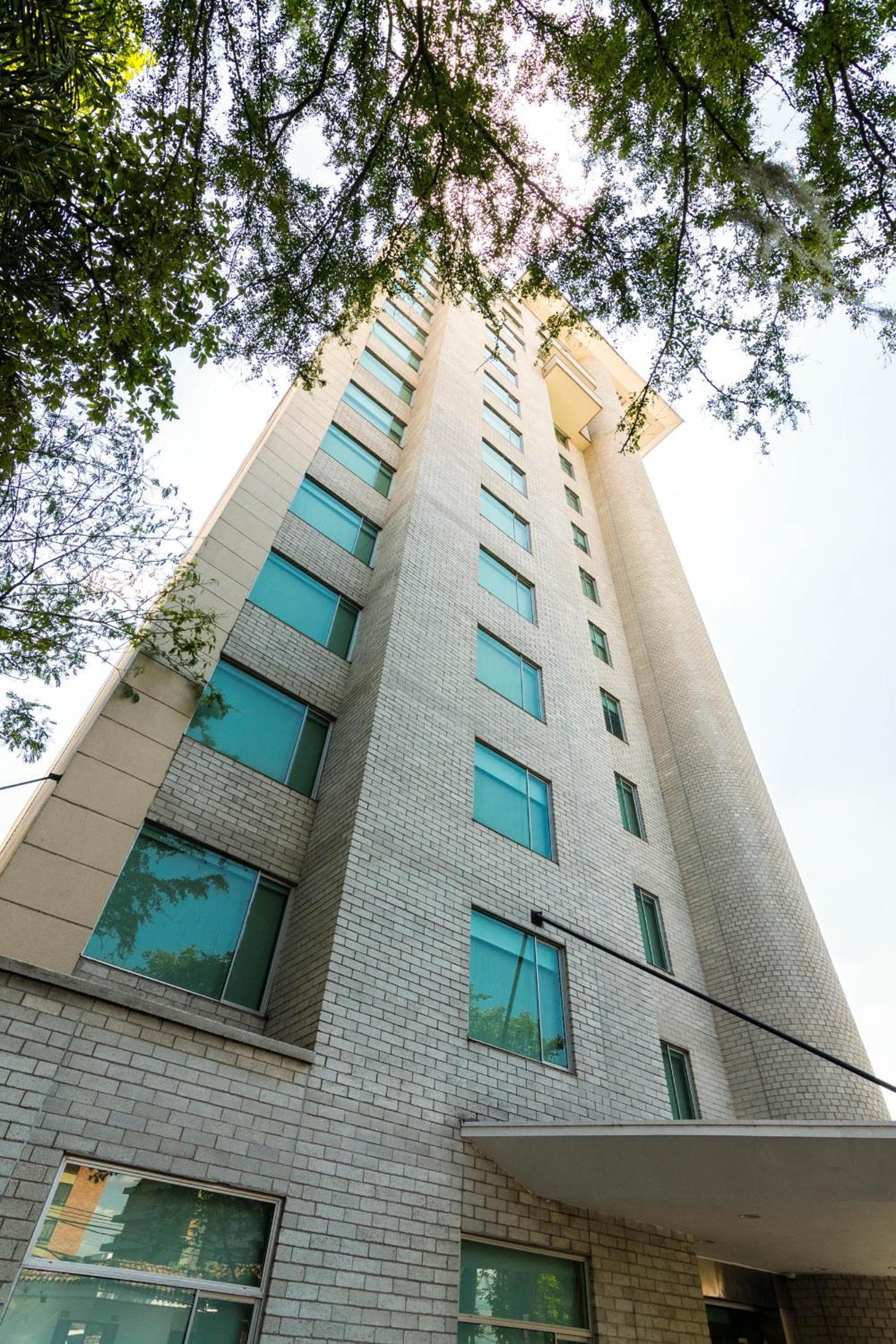 Apartamentos Poblado Alejandría by HOUSY, Medellín, photo 6