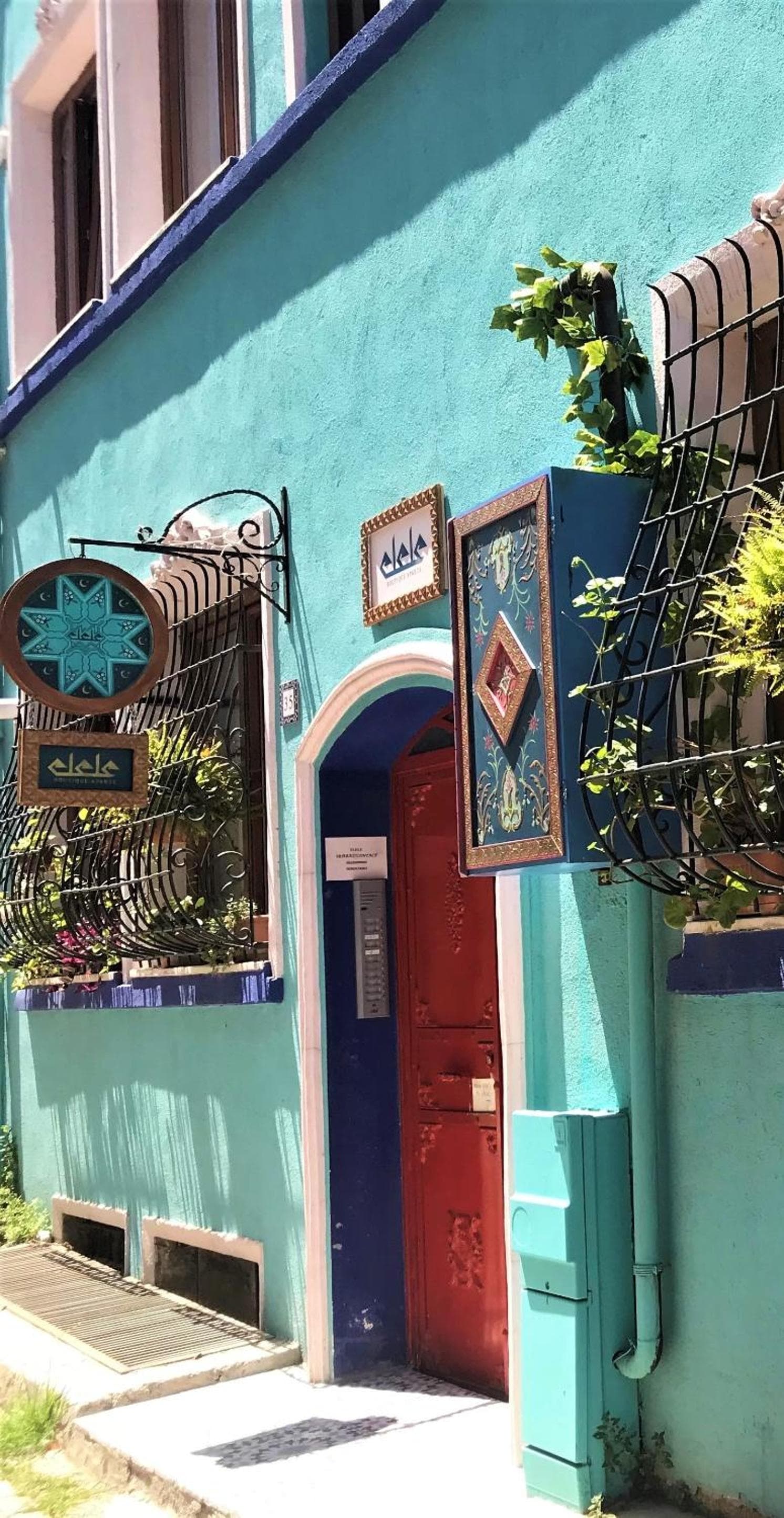 Elele Aparts, Istanbul
