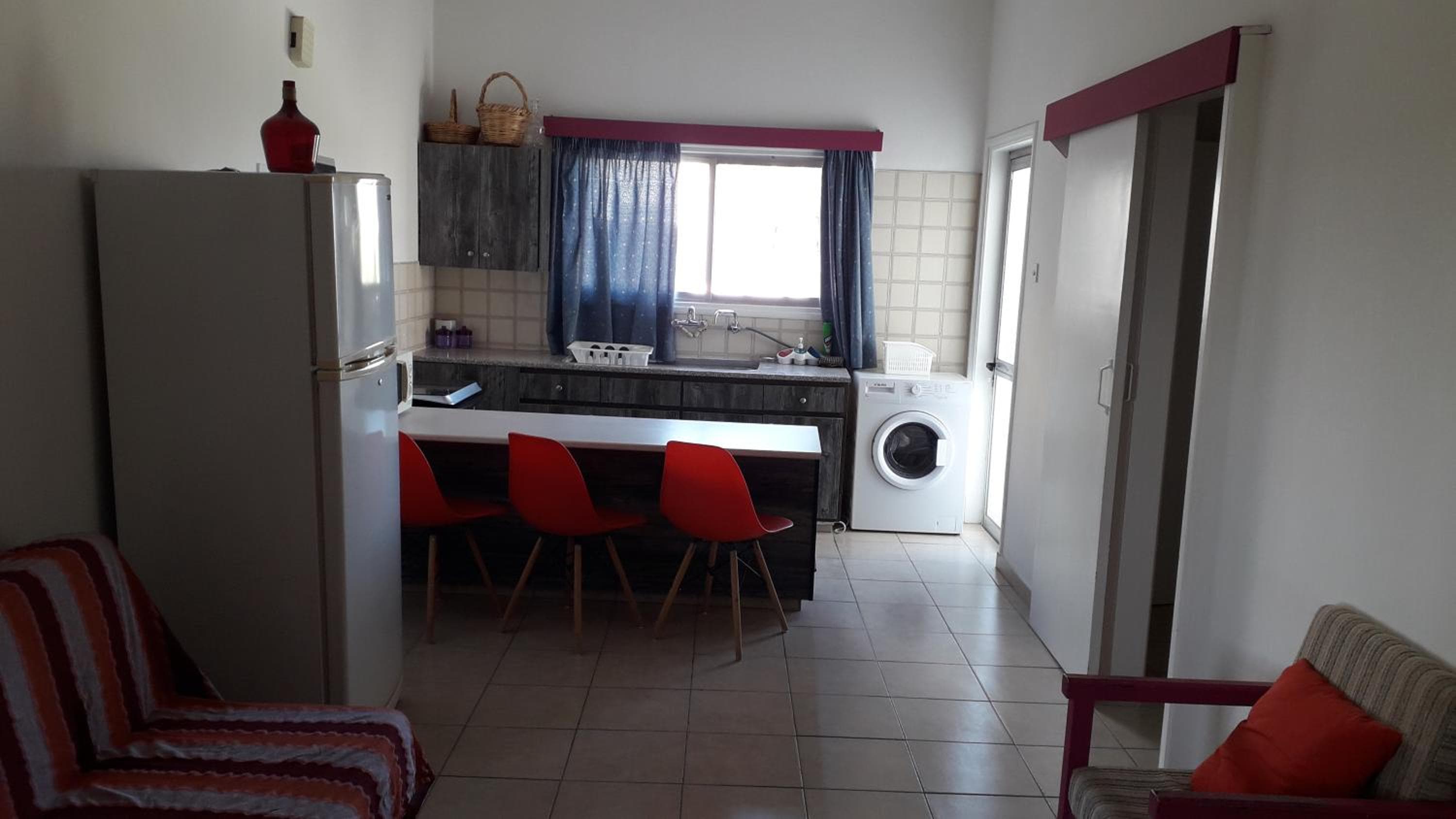 Sea Apartments, Larnaka, photo 5