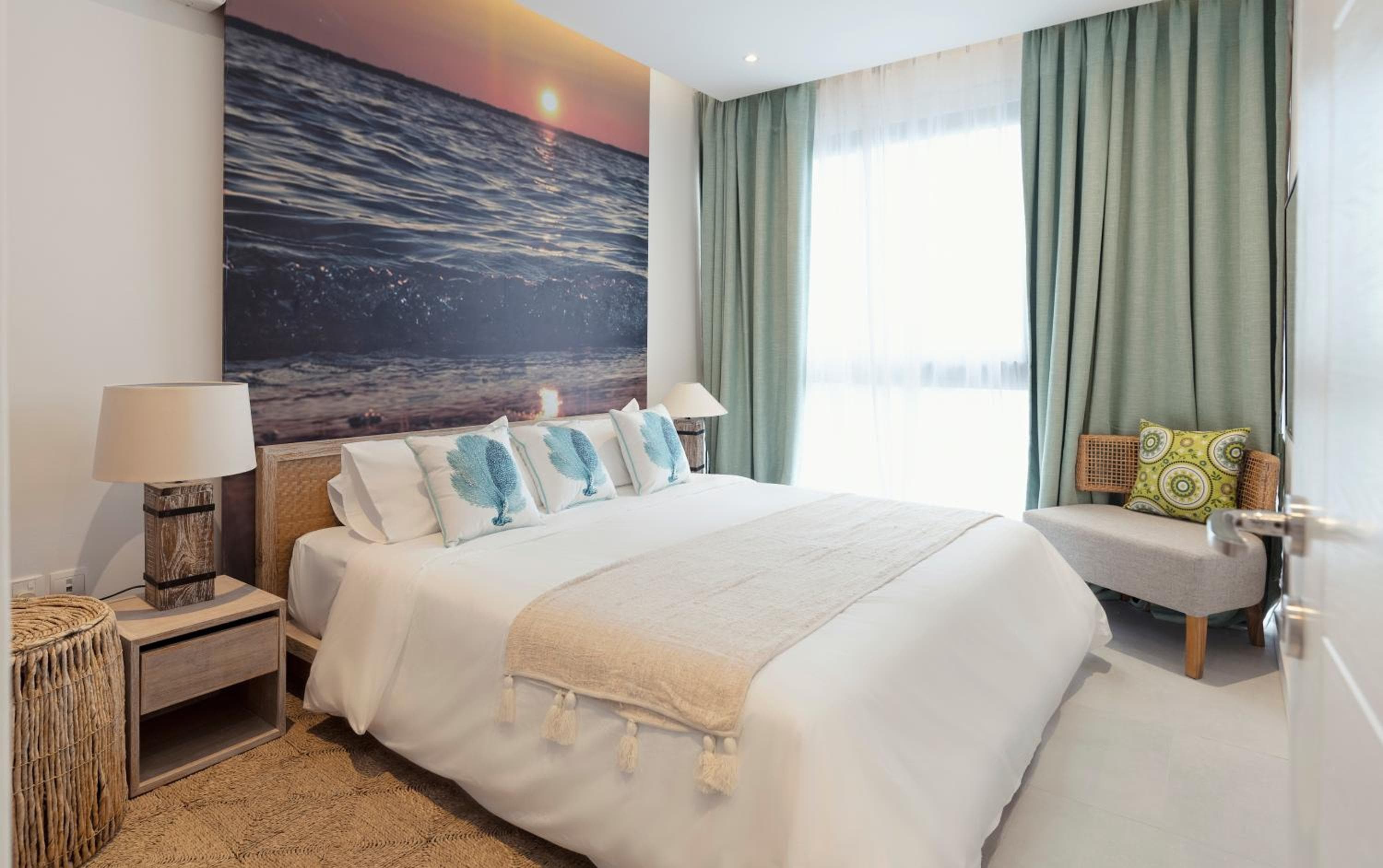 AQUA Boutique Hotel- Secluded Ocean View Suites & Infinity Pool, Glacis, photo 5
