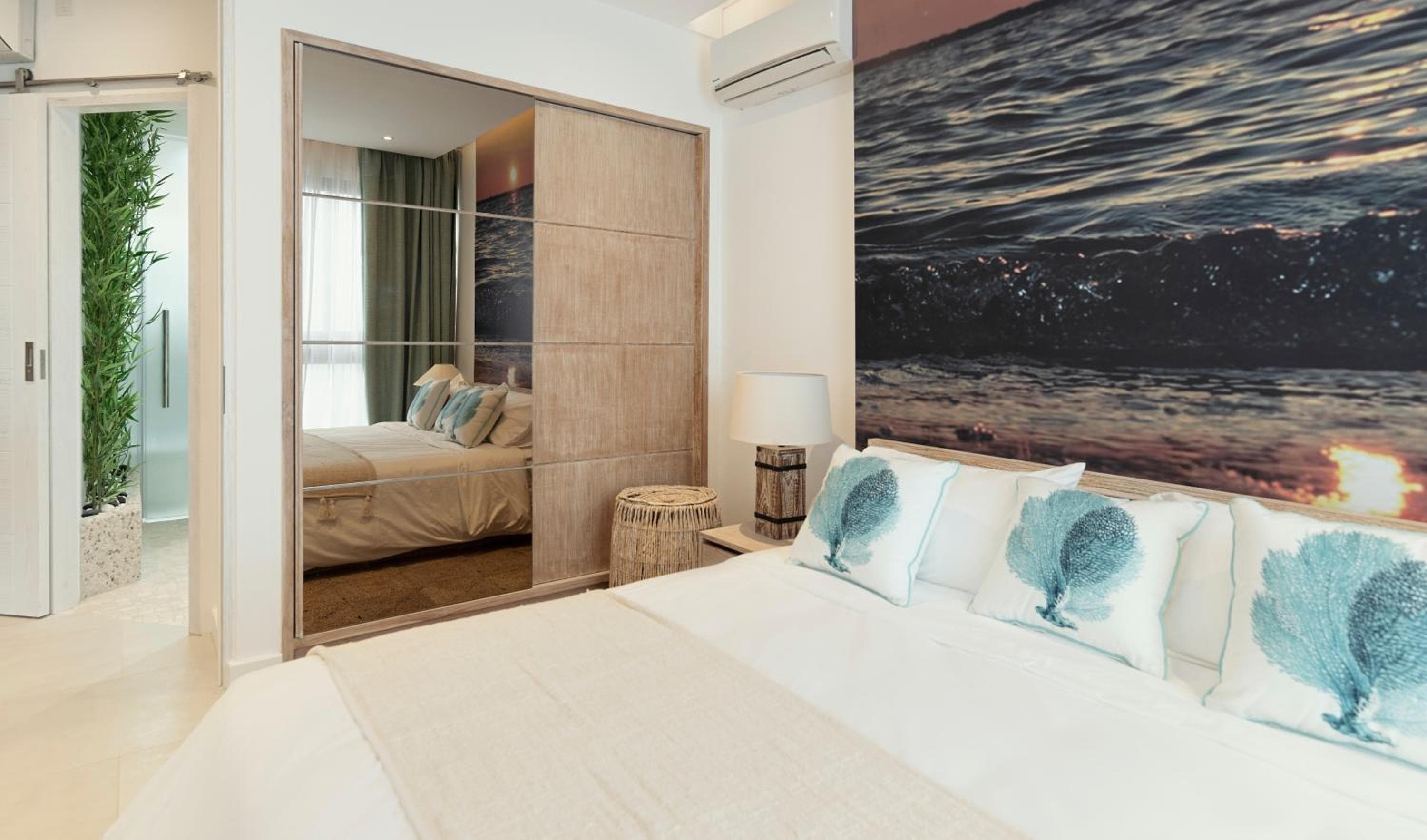 AQUA Boutique Hotel- Secluded Ocean View Suites & Infinity Pool, Glacis, photo 6