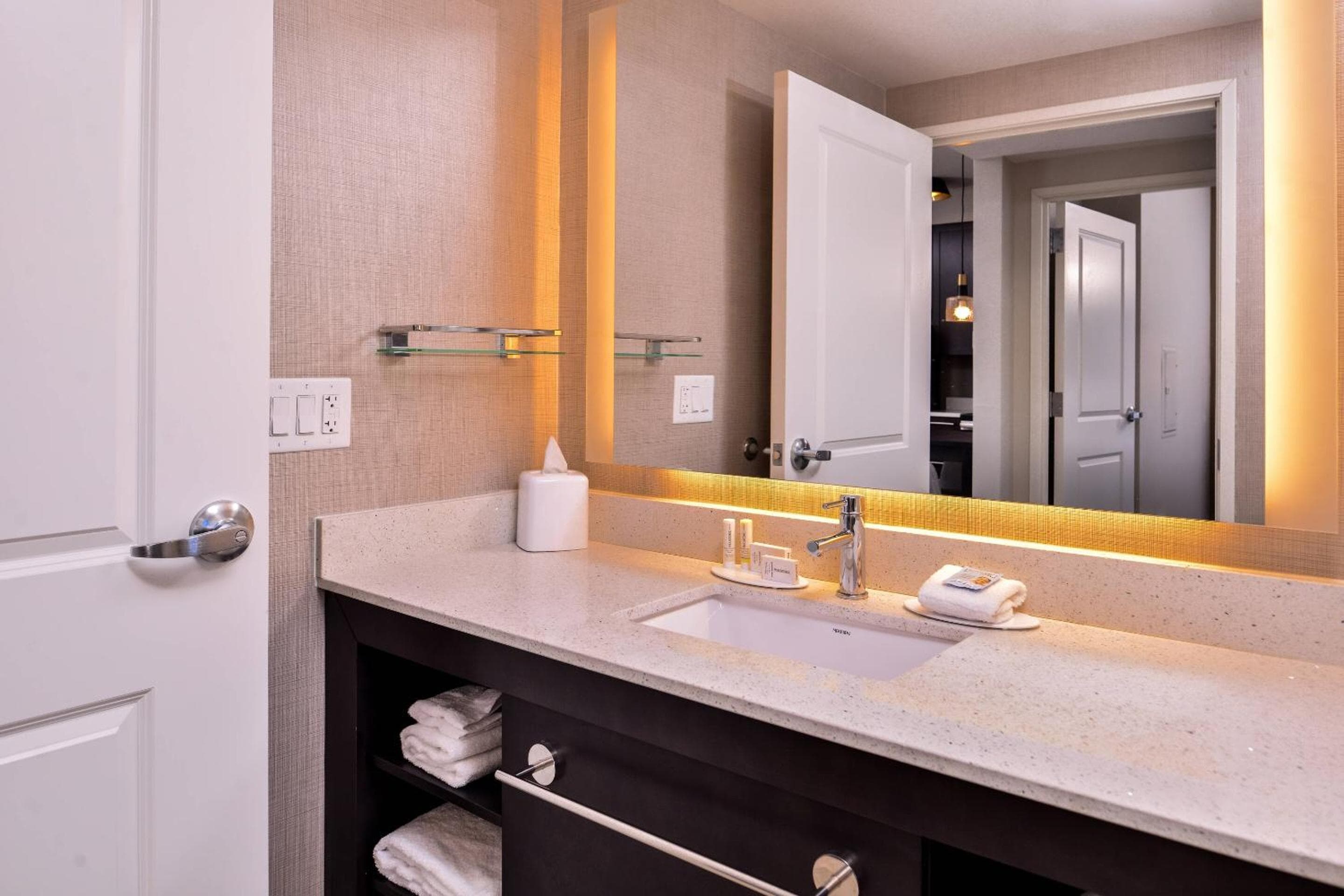 Residence Inn by Marriott Charlotte Steele Creek, Charlotte, photo 2
