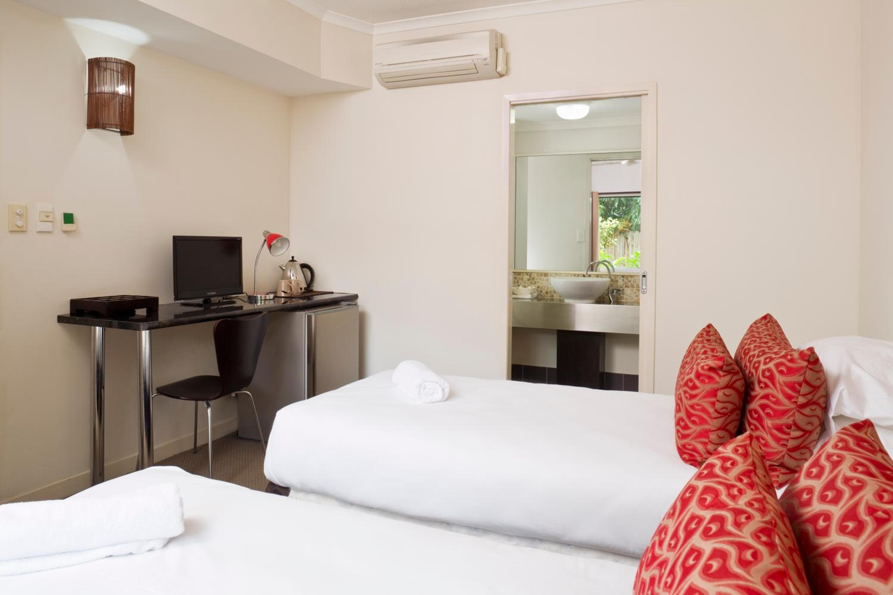 Mango Lagoon Resort & Wellness Spa, Palm Cove, photo 3