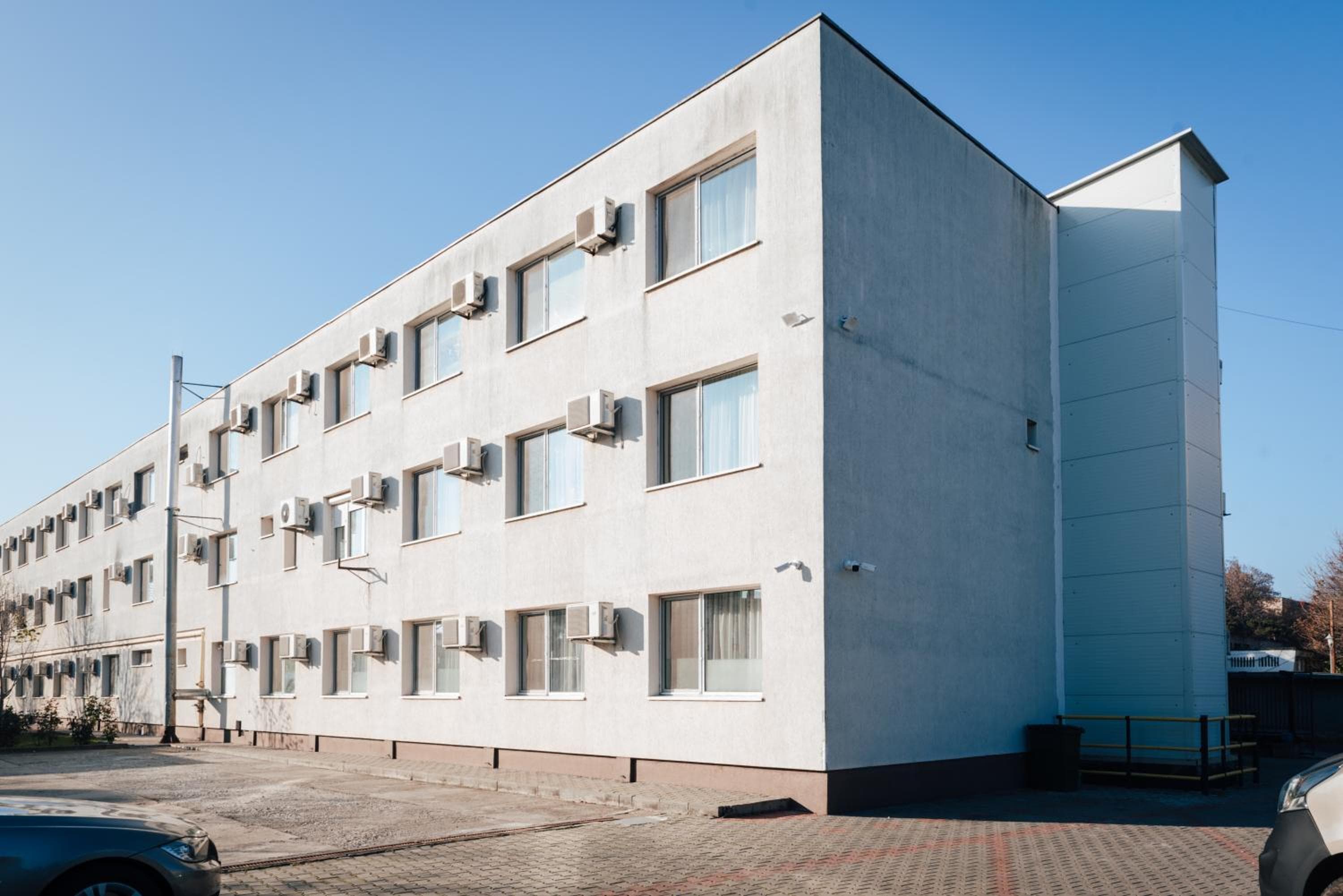 HOTEL K2 CITY, Caracal