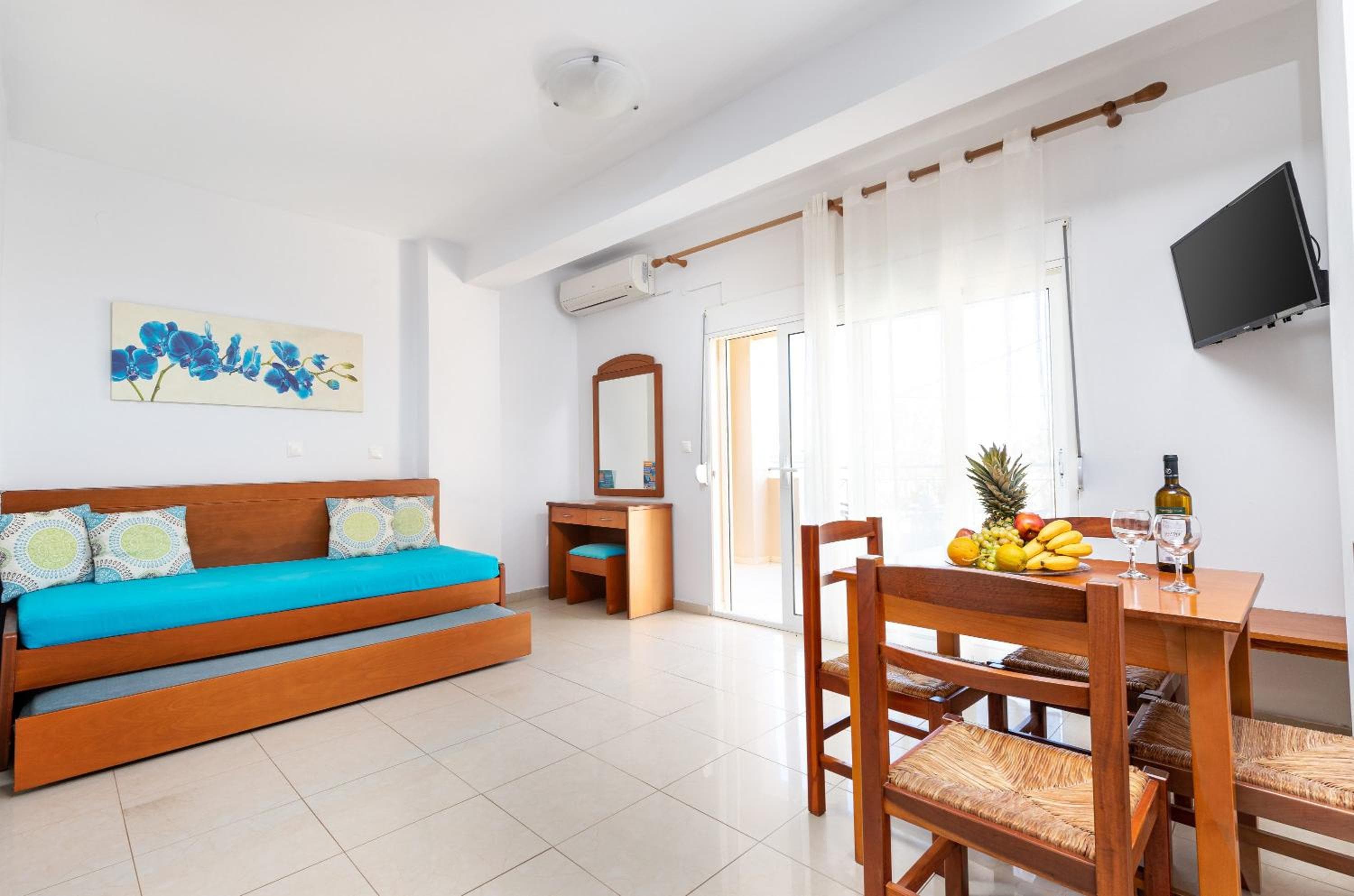 Sun Beach Apartments, Kato Daratso, photo 6