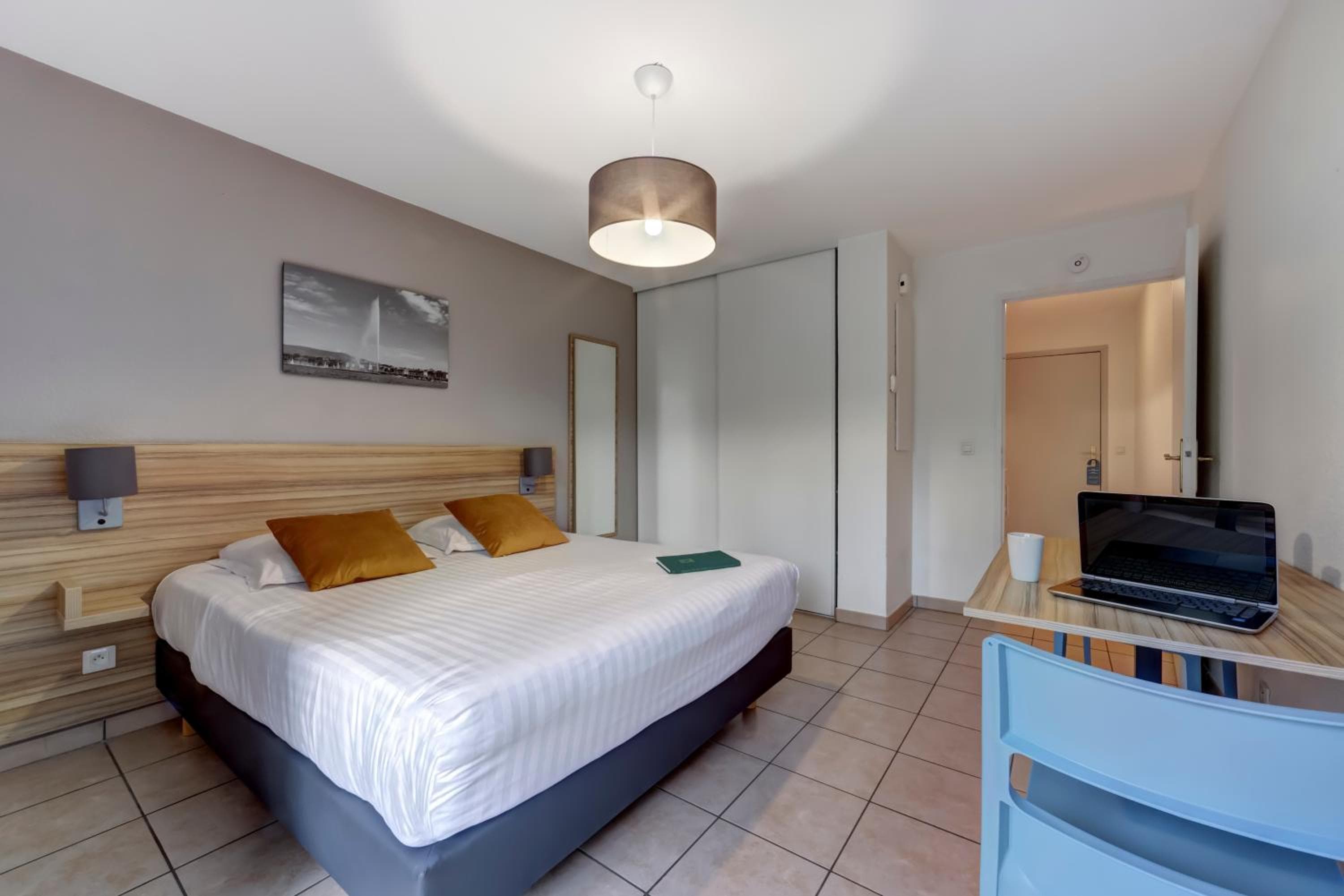 Comfort Aparthotel Divonne L'Orée du Parc, Divonne-les-Bains, photo 3