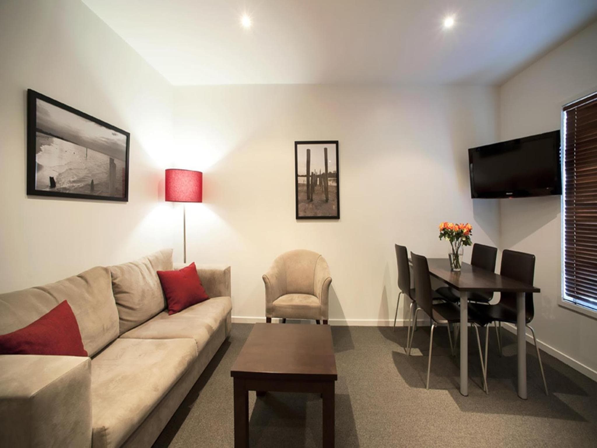 The Waves Apartments, Cowes, photo 6