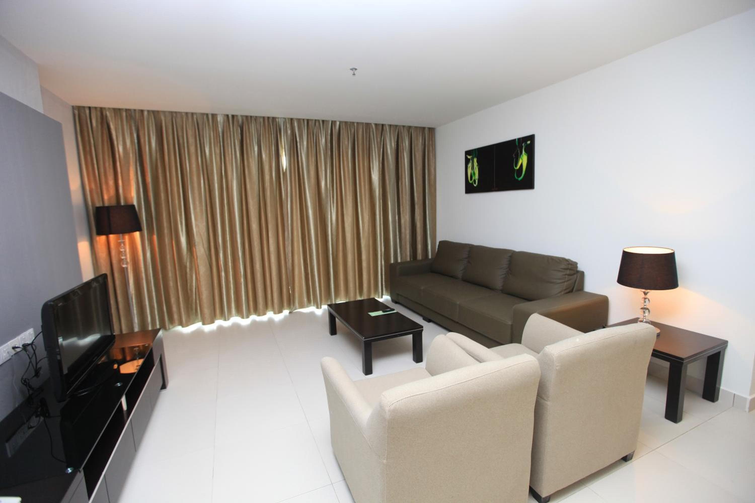 Merdeka Suites Hotel, Miri, photo 4
