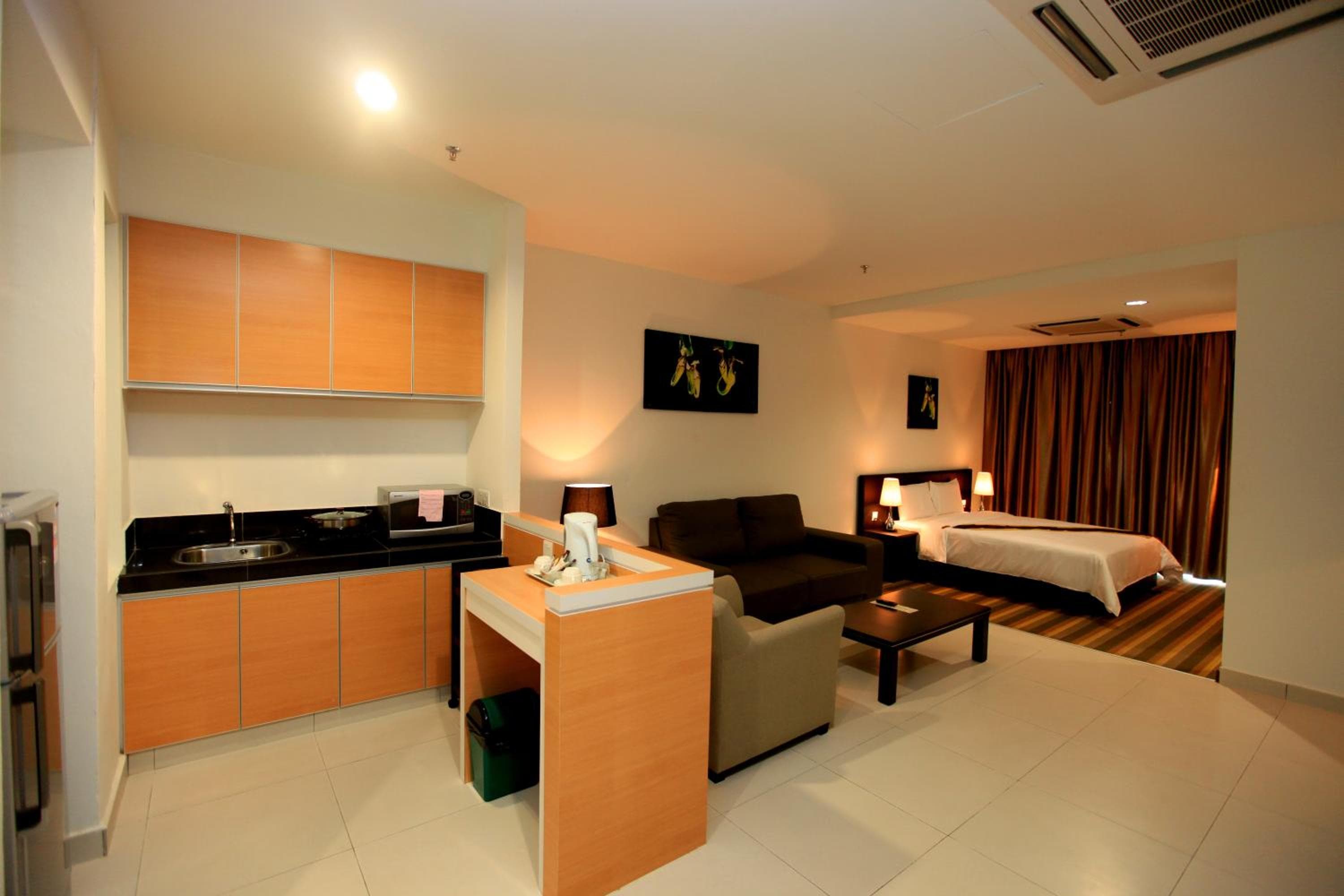 Merdeka Suites Hotel, Miri, photo 2