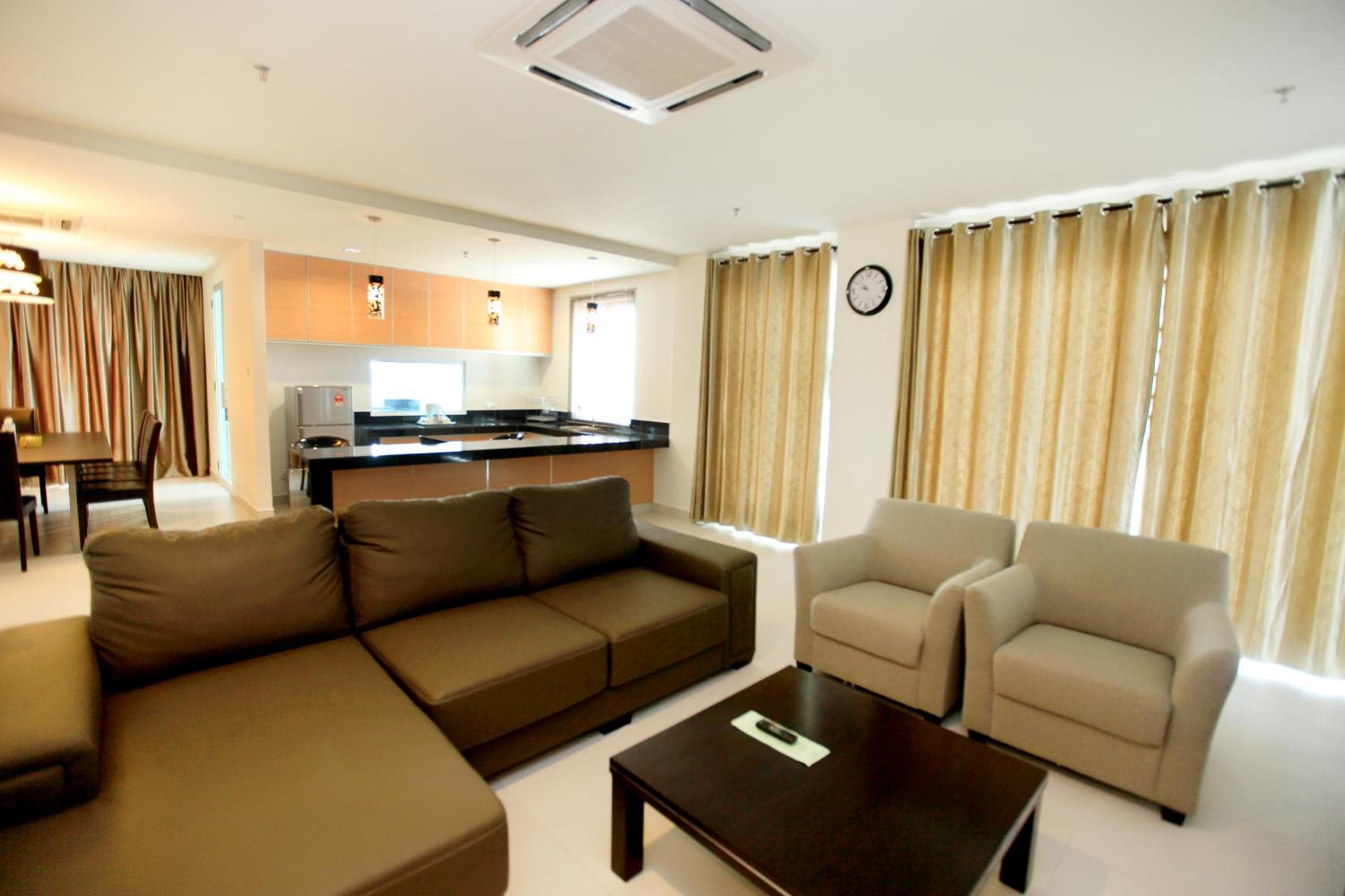 Merdeka Suites Hotel, Miri, photo 3