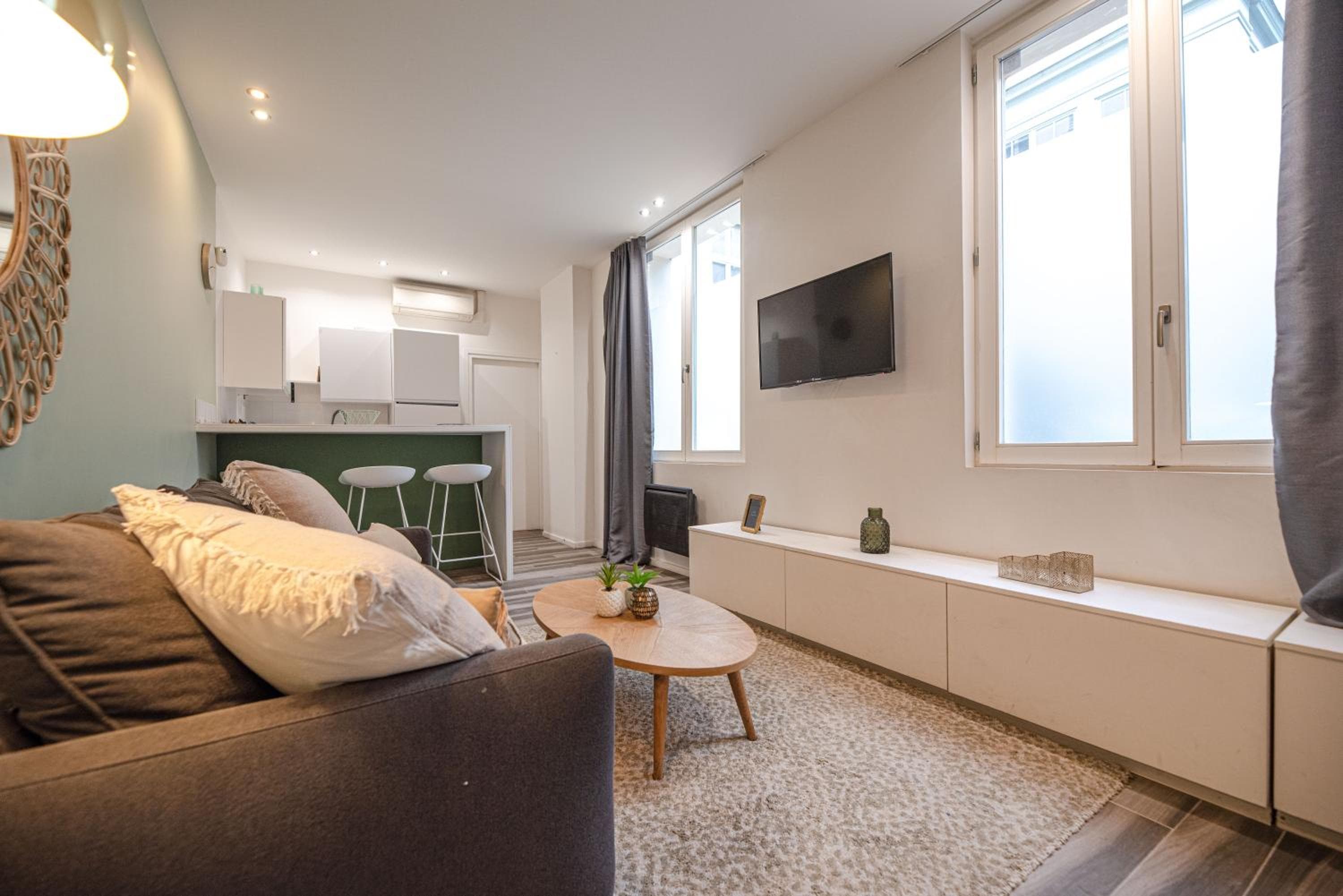 Lovely Home in Paris Center - AC, Paris, photo 2
