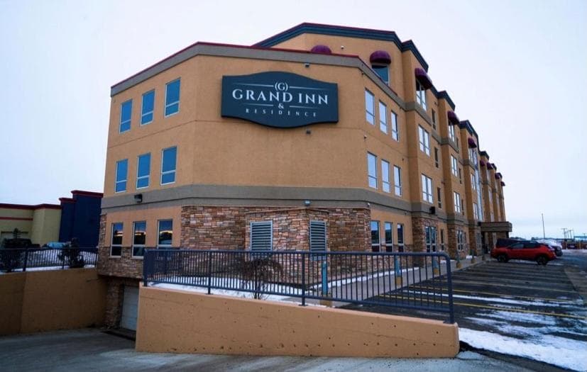Grand Inn & Residence- Grande Prairie, Grande Prairie