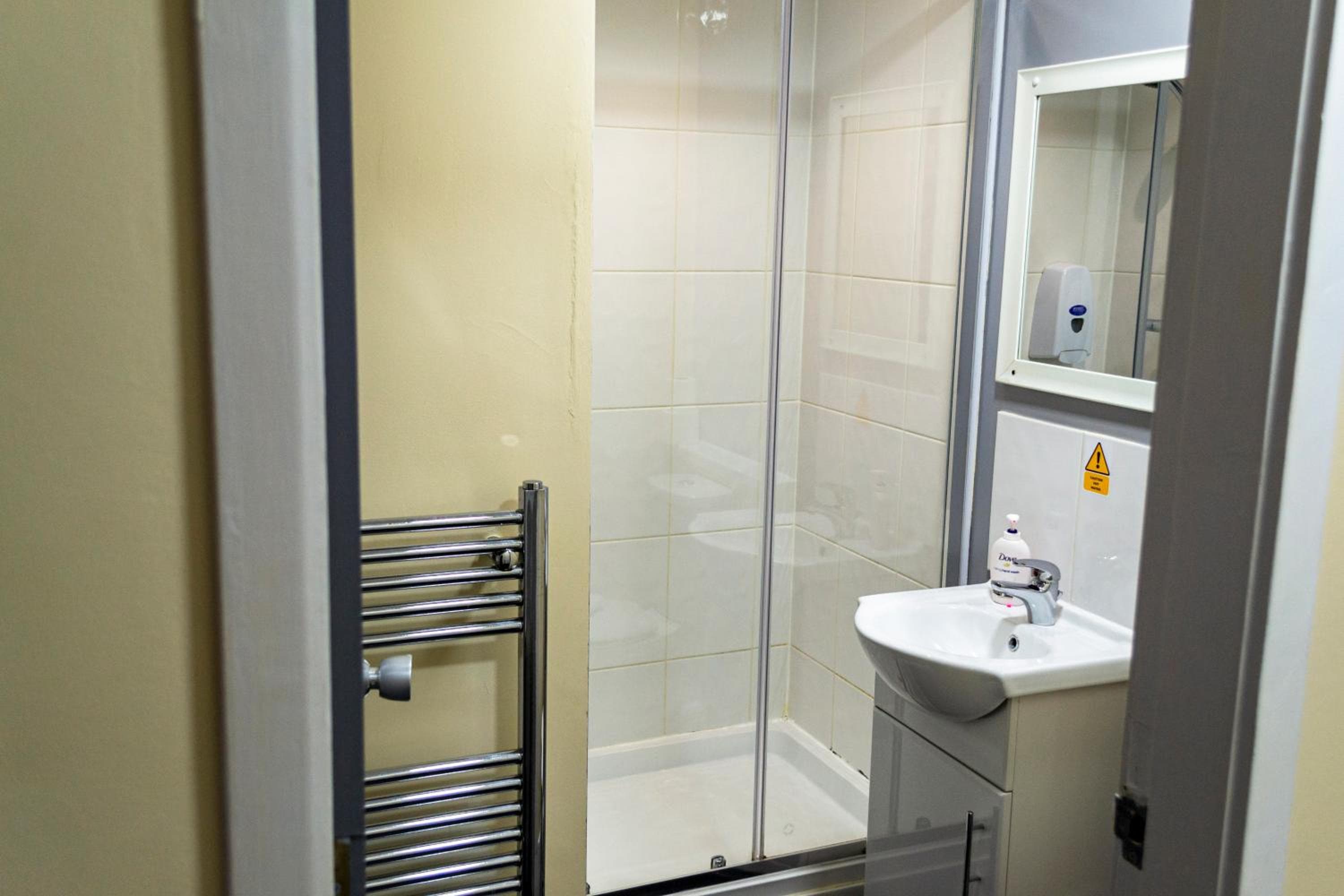 Lymedale Suites Studios & Aparthotel in NEWCASTLE UNDER LYME & STOKE, Newcastle under Lyme, photo 2