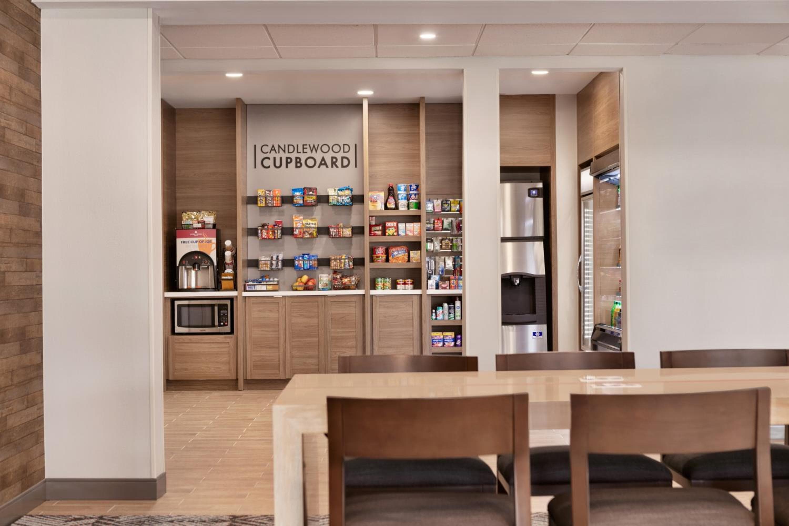 Candlewood Suites Fayetteville Fort Bragg by IHG, Fayetteville, photo 2