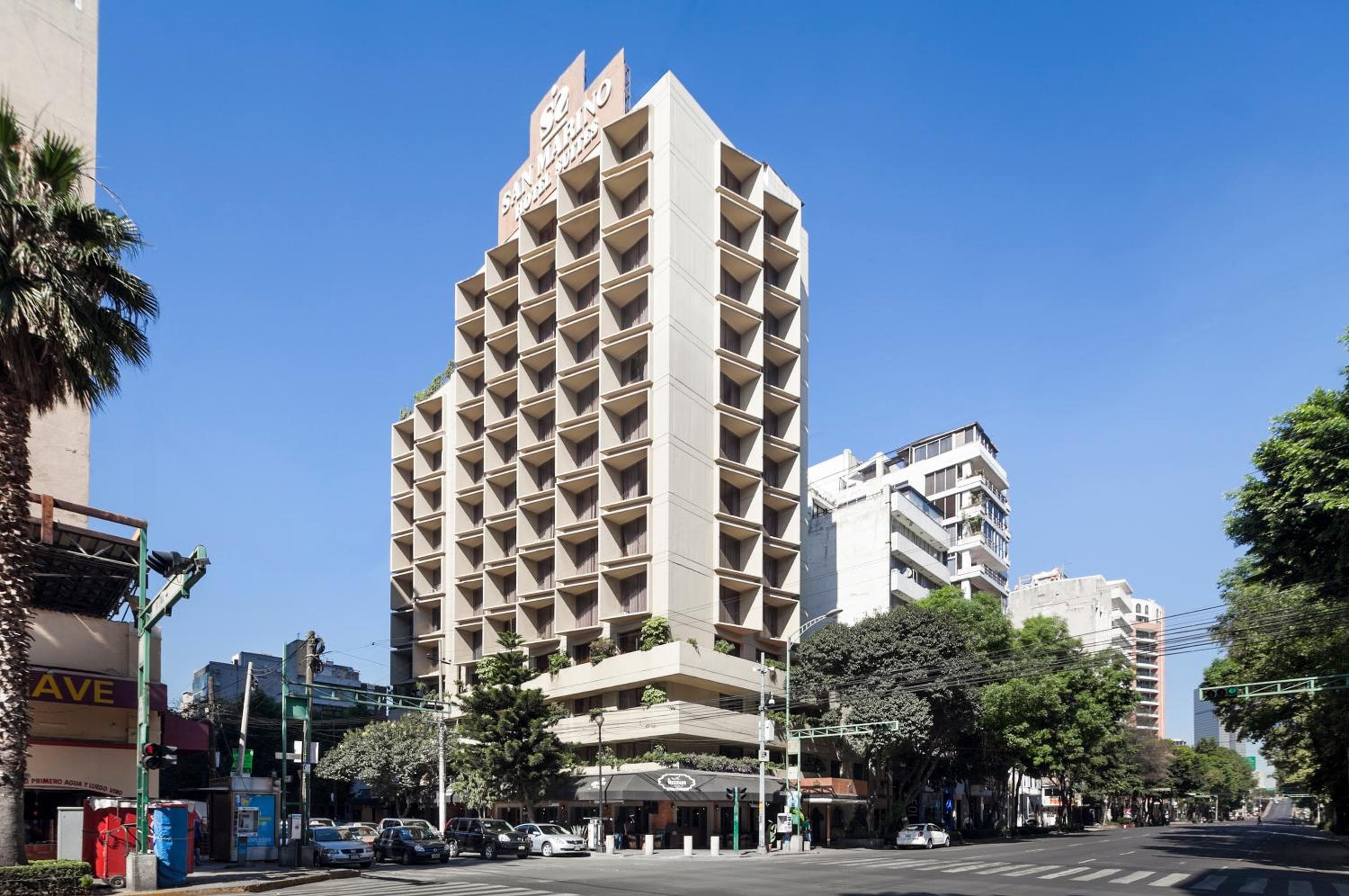 Exe Suites San Marino, Mexico City