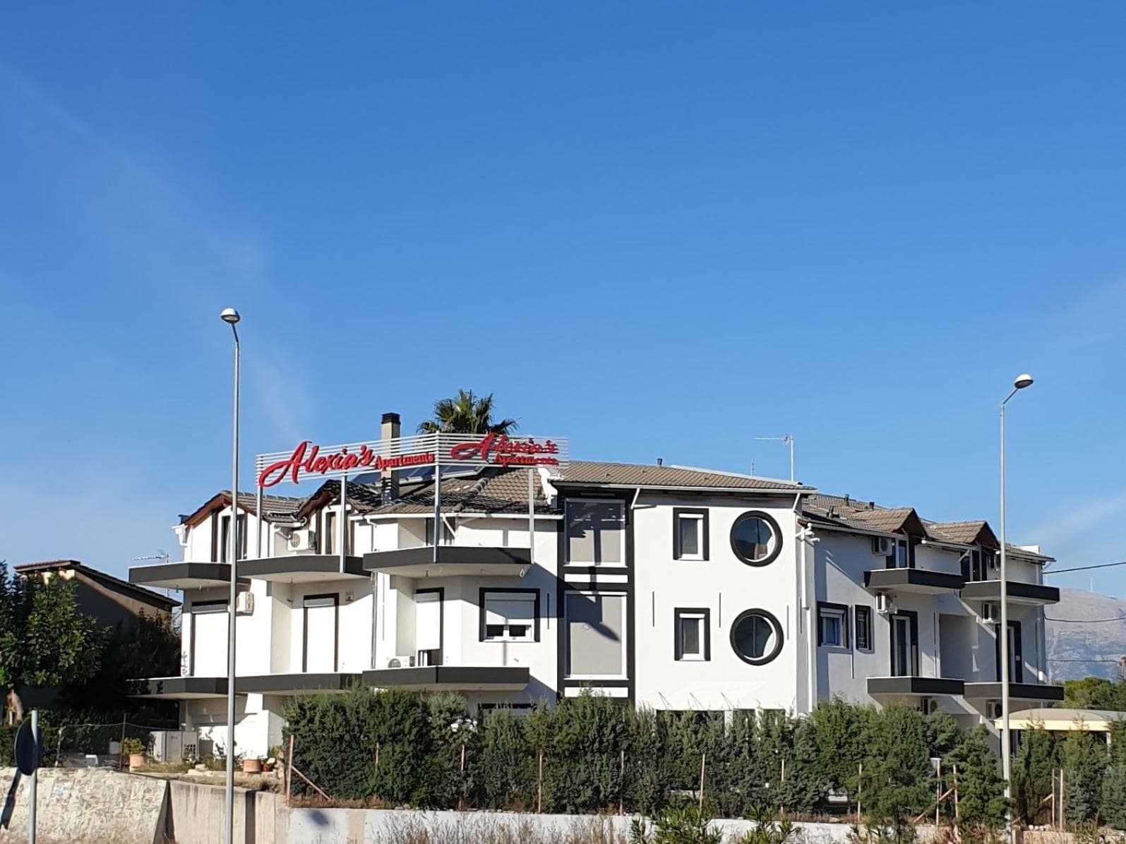 Alexia's Apartments, Rio