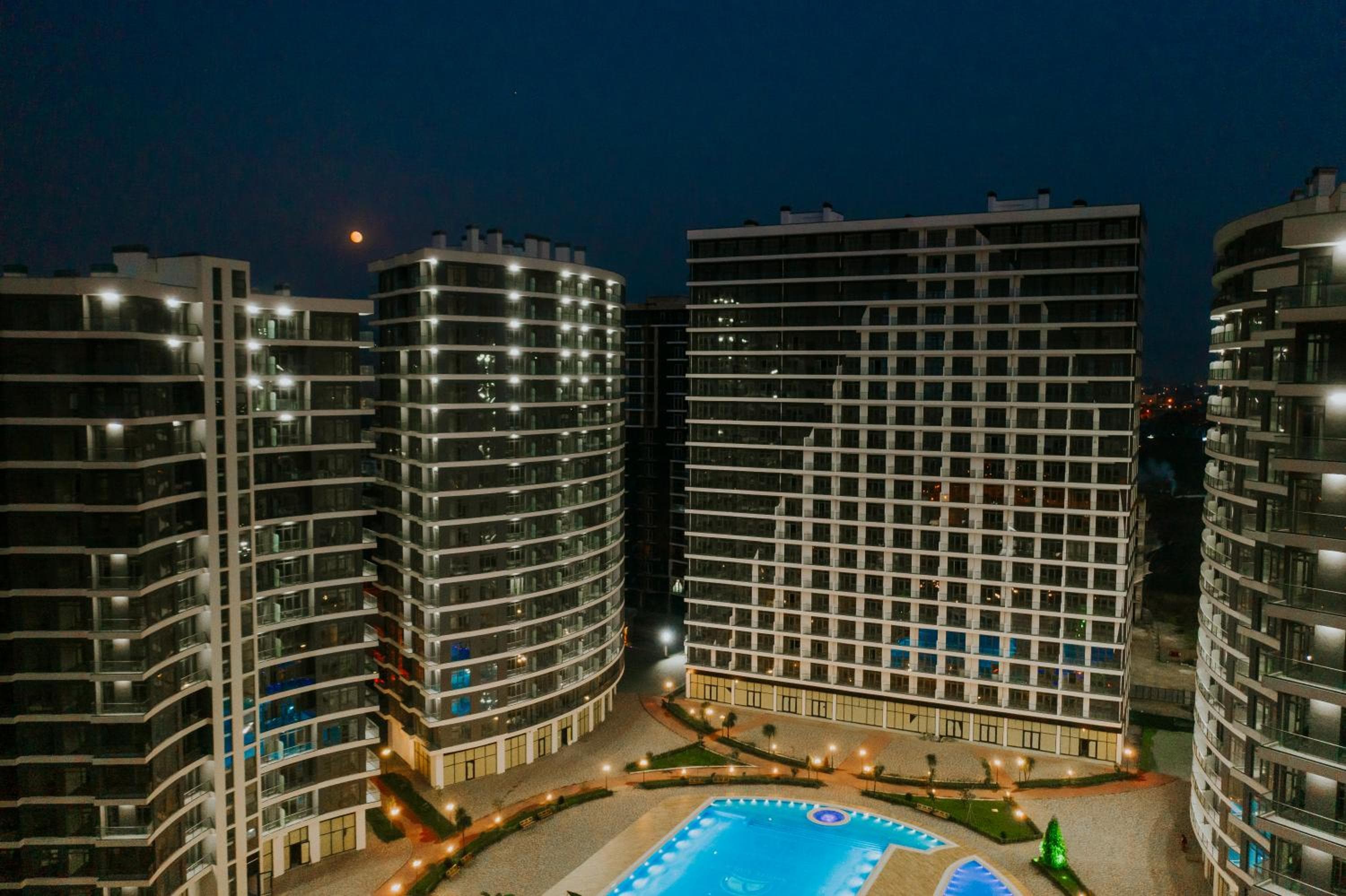 White Sails Residential Hotel, Batumi