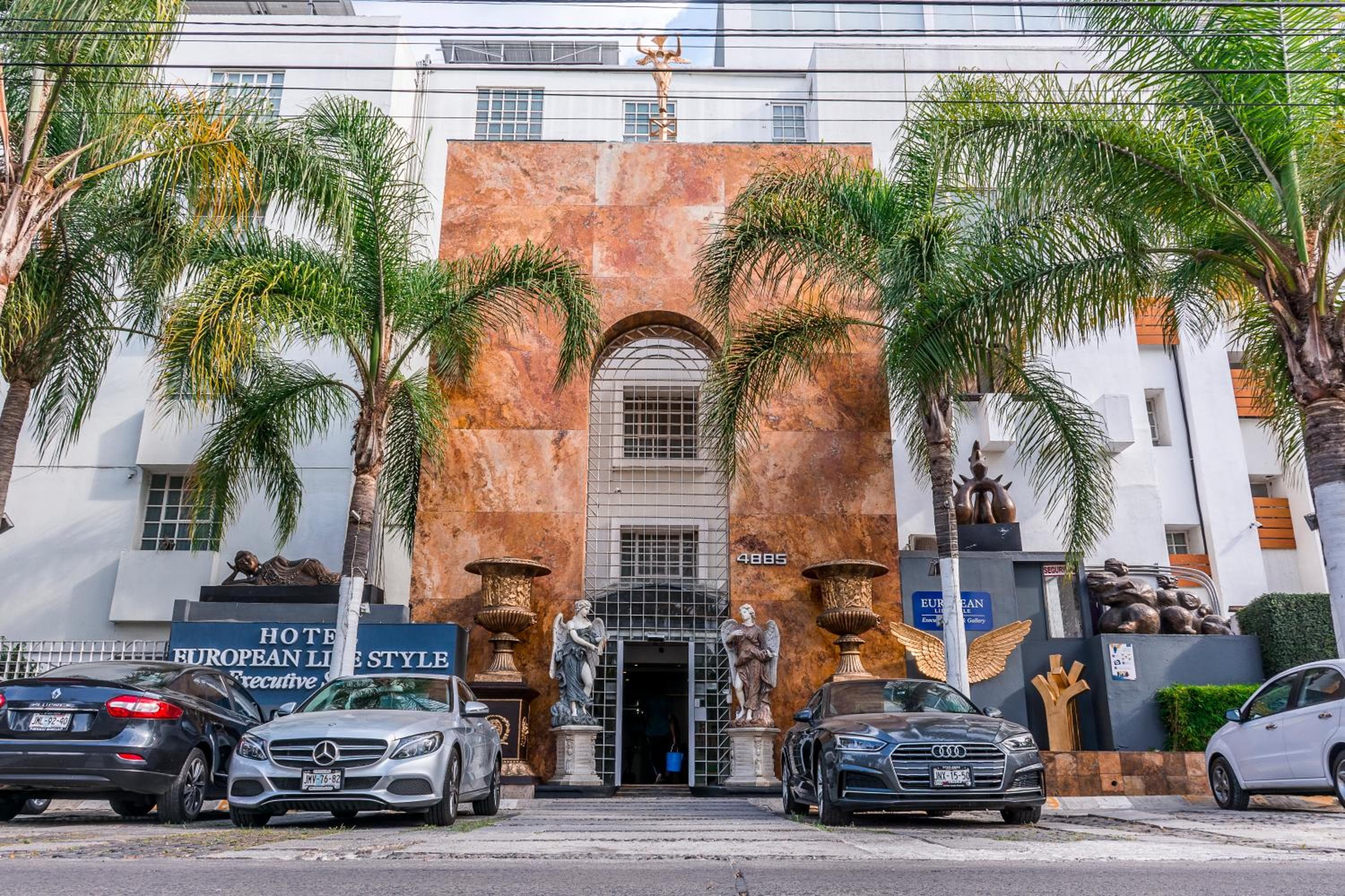 European Life Style Executive Suites, Guadalajara