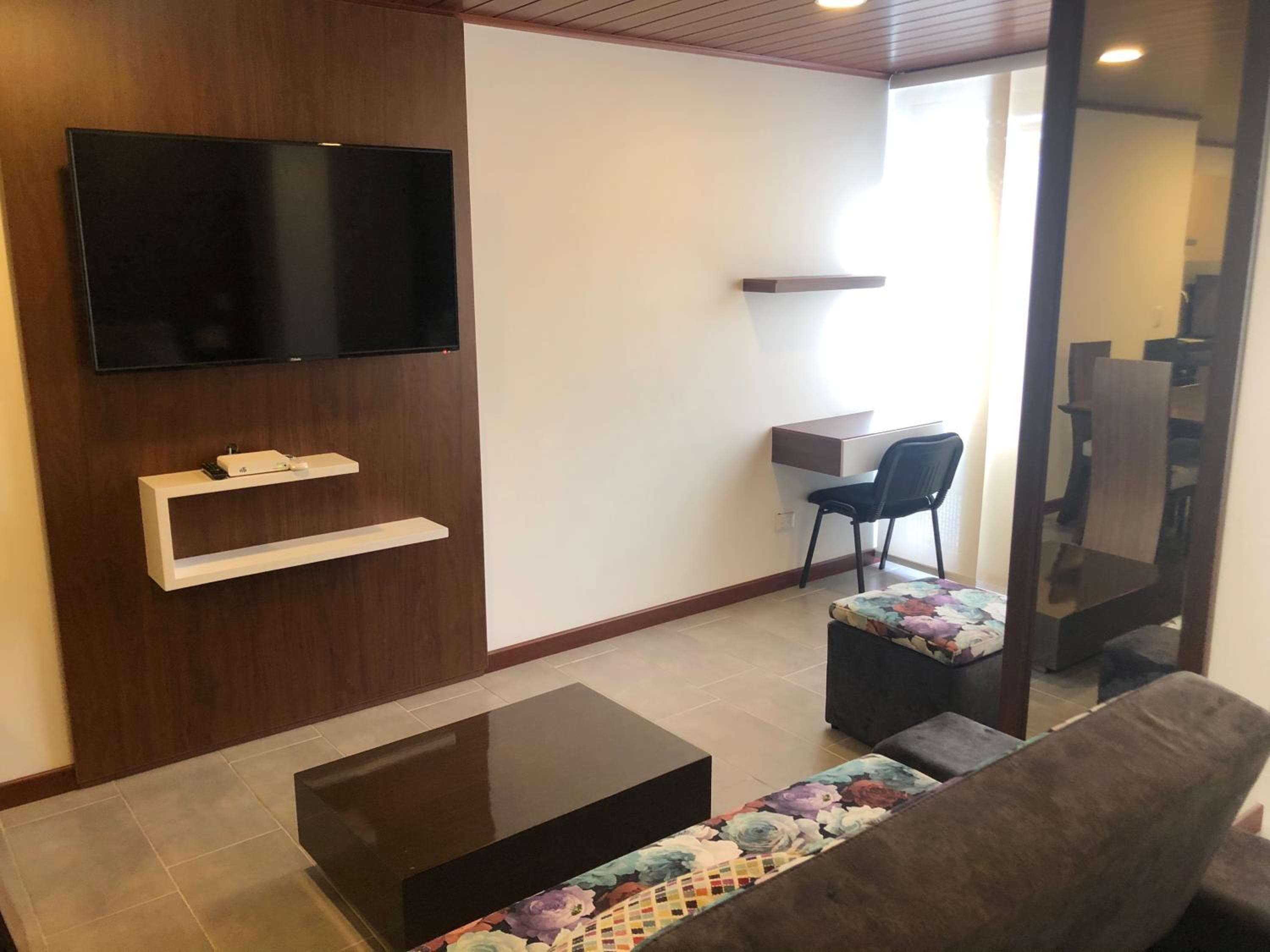 Apartamentos Edificio San Miguel Bogotá, Bogotá, photo 2