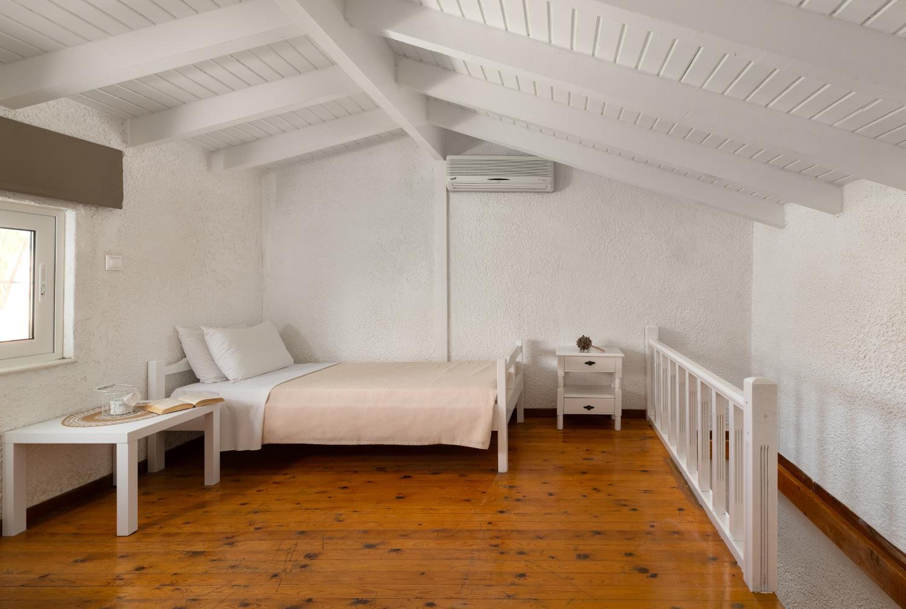 Elefteria Apts & Suites, Kolimbia, photo 2