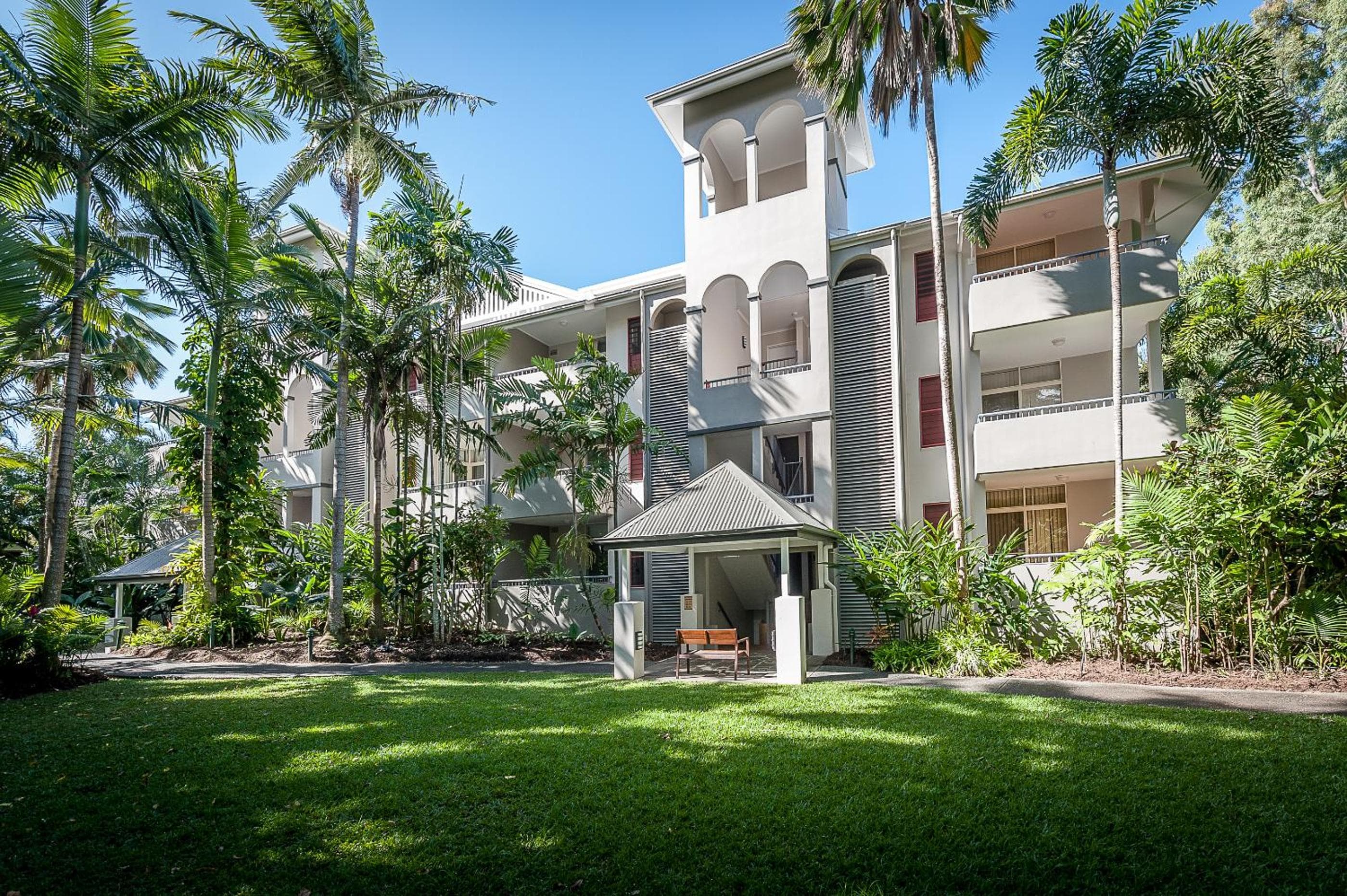 Oasis at Palm Cove, Palm Cove