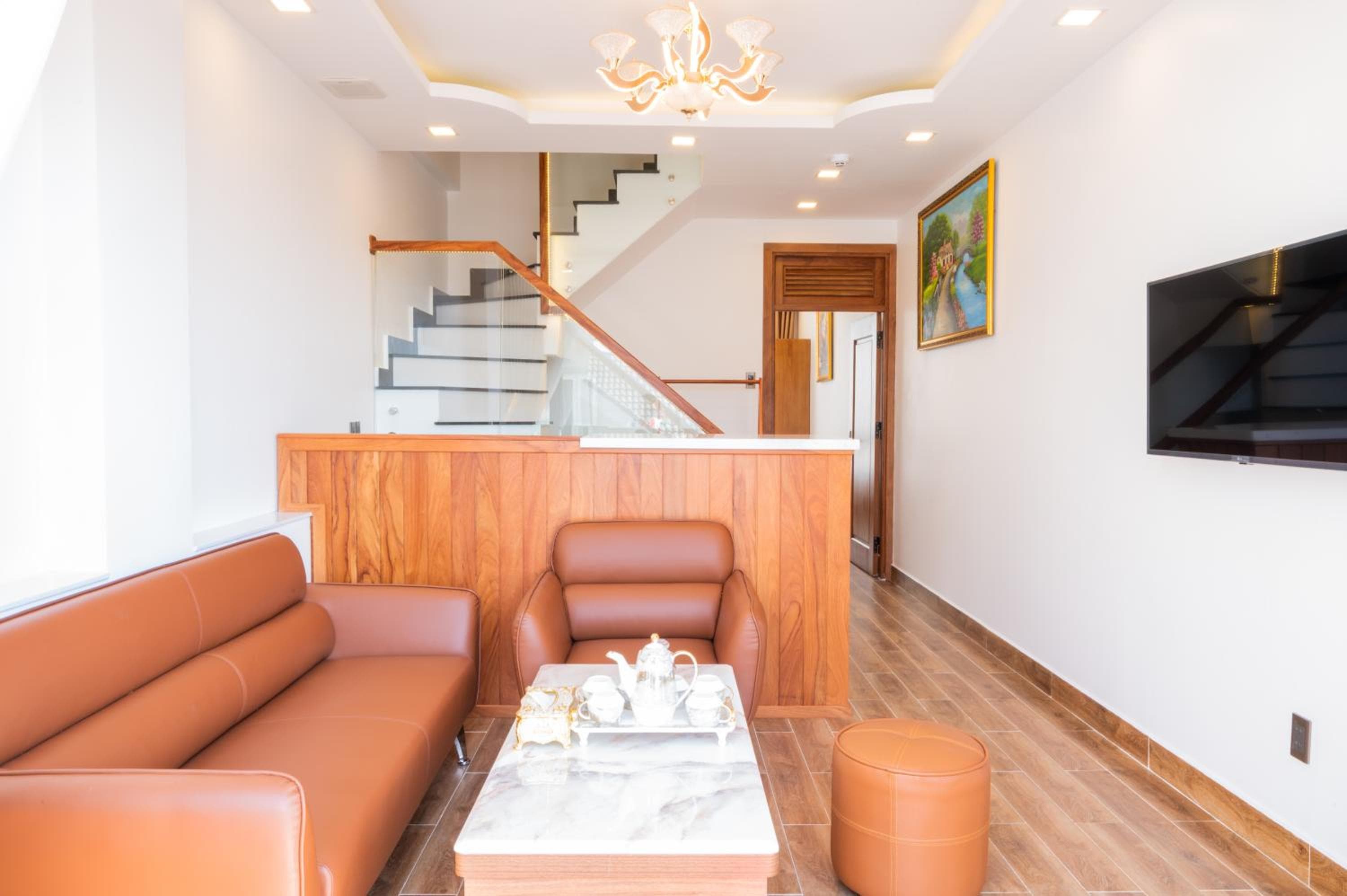 La Fleur Premium Central Apartment Hotel, Da Lat, photo 2