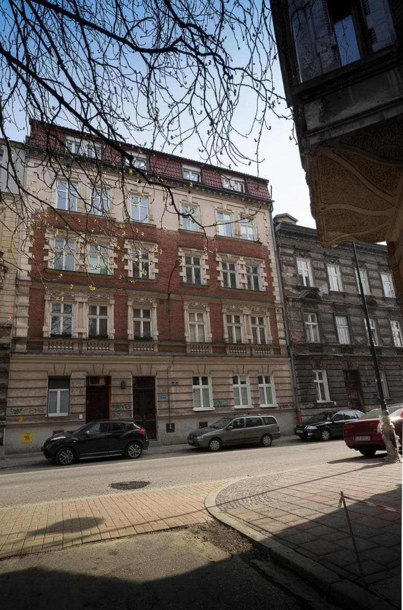 Building at Home in Krakow Silvio's Apartments
