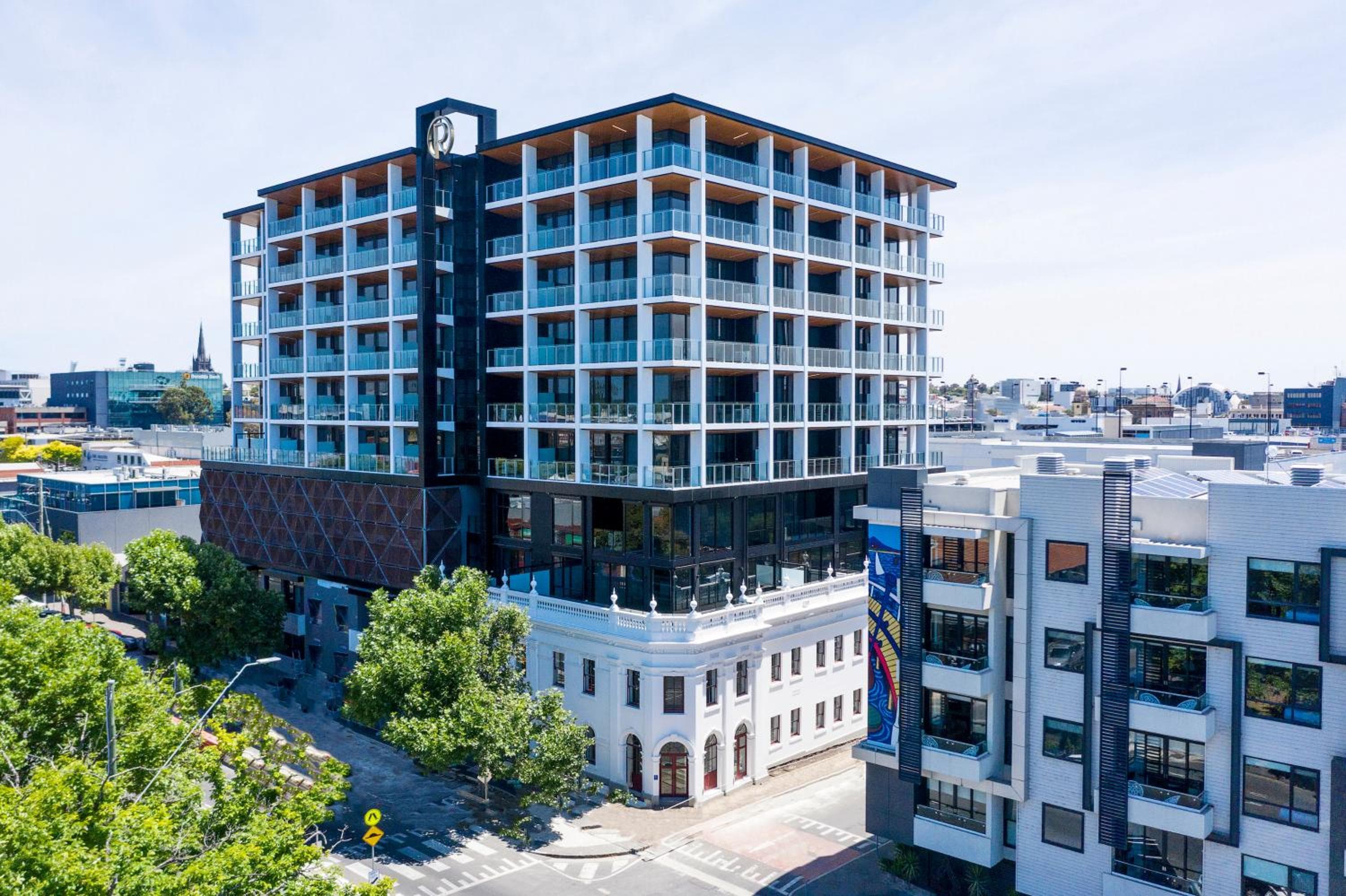 Oaks R Suites Geelong, Geelong