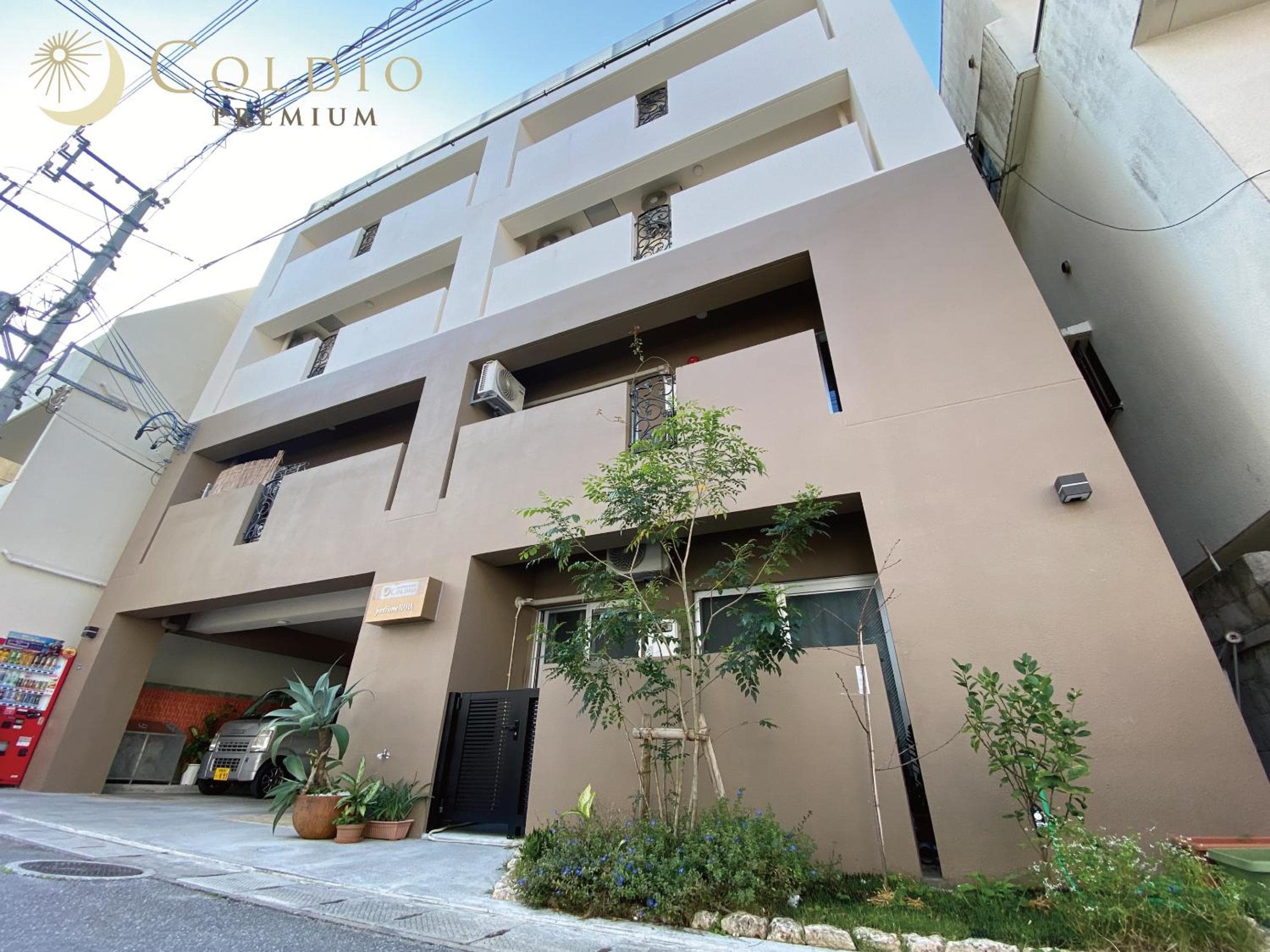 Coldio Joint Home Naha, Naha